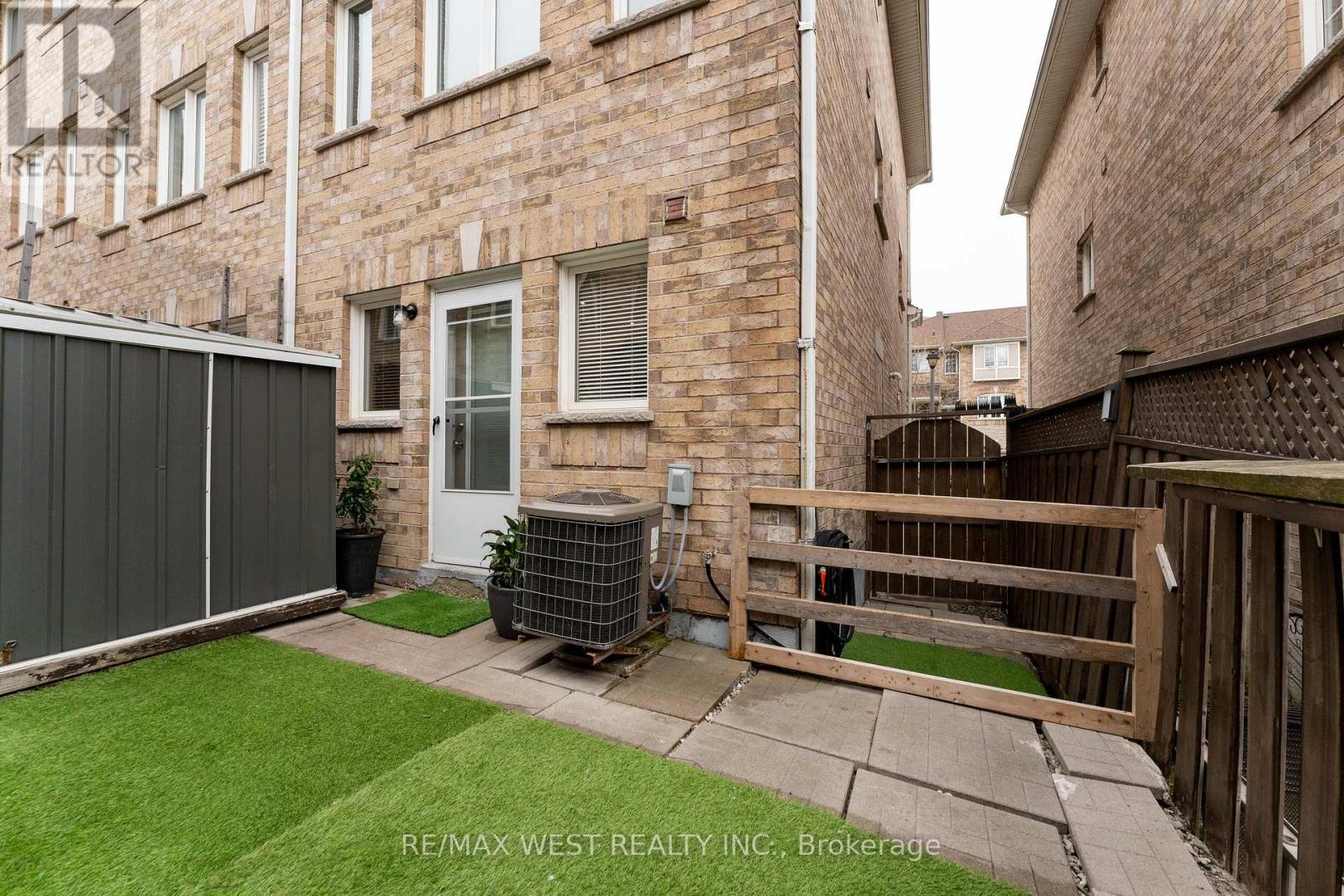 28 Shining Star Crescent Property Photo 41