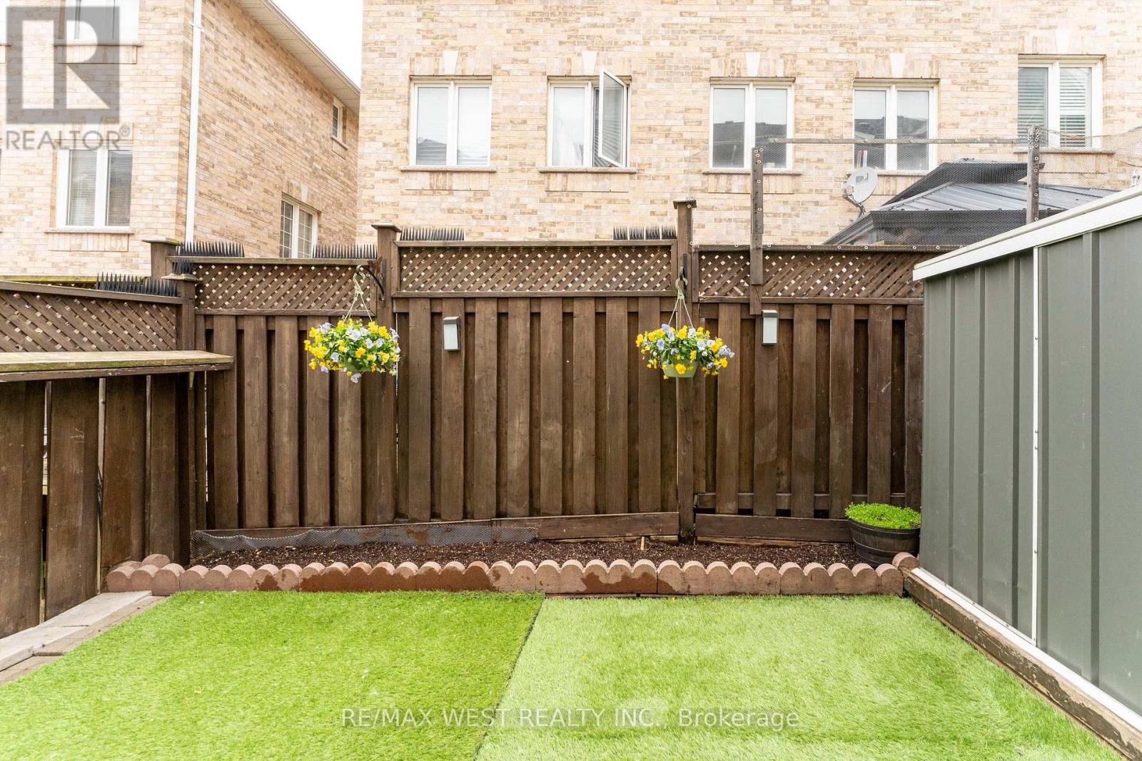 28 Shining Star Crescent Property Photo 45
