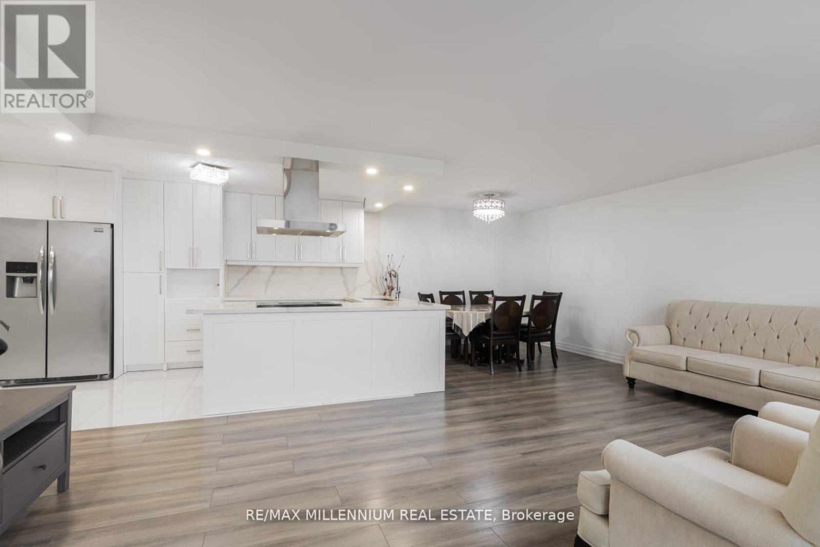 706 - 2645 Kipling Avenue W Property Photo 4