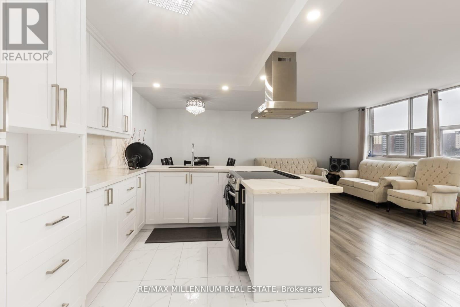 706 - 2645 Kipling Avenue W Property Photo 6