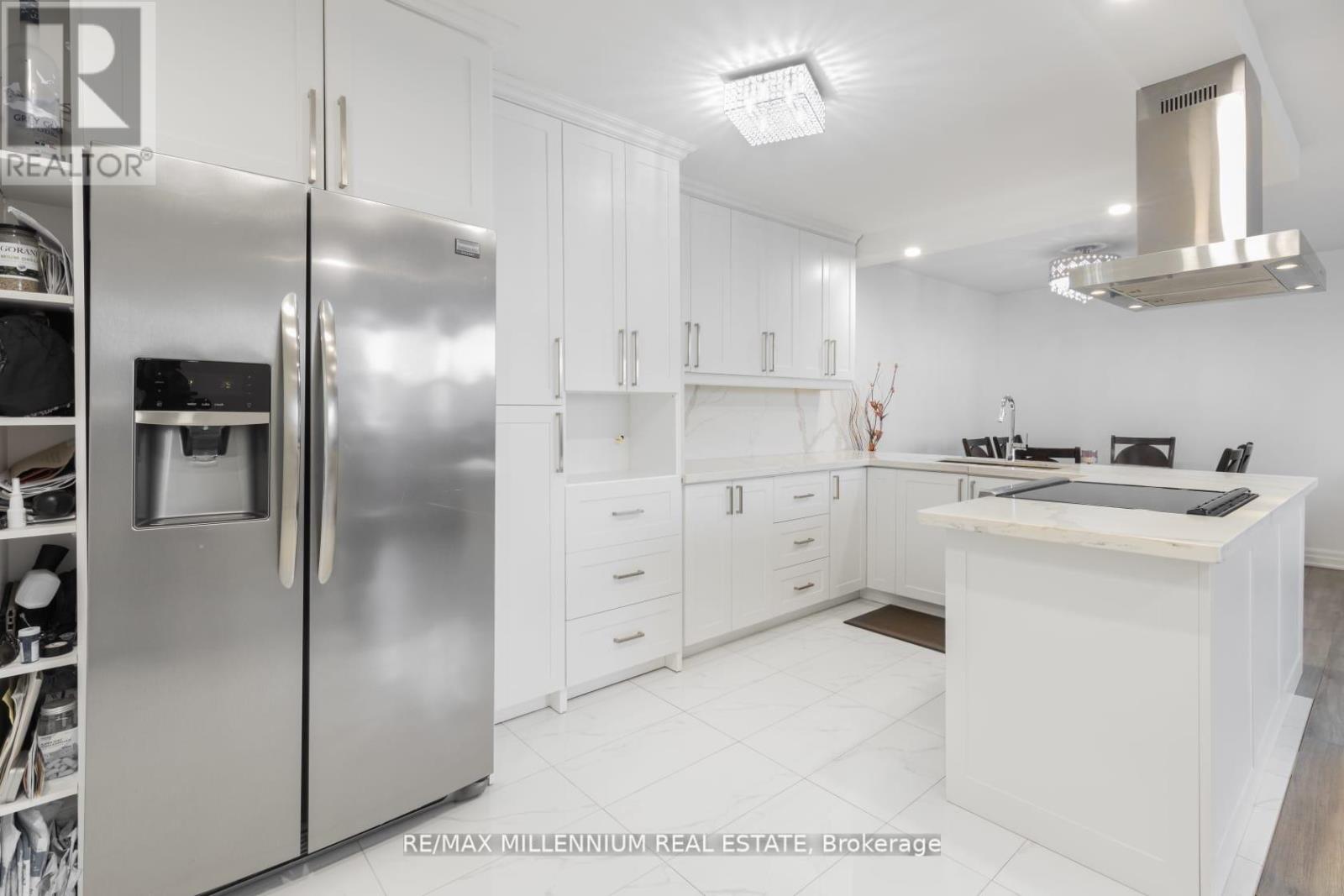 706 - 2645 Kipling Avenue W Property Photo 7