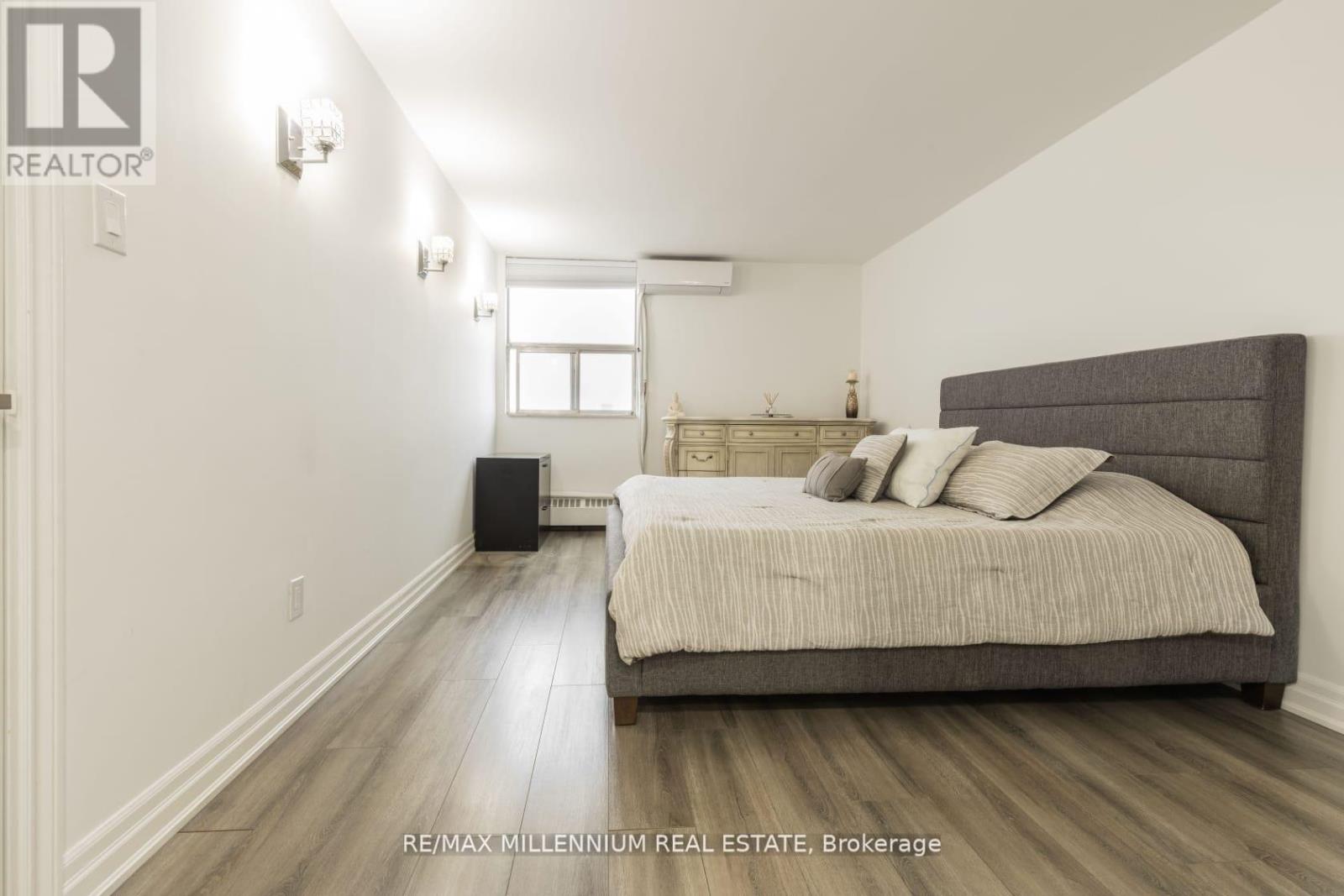 706 - 2645 Kipling Avenue W Property Photo 12