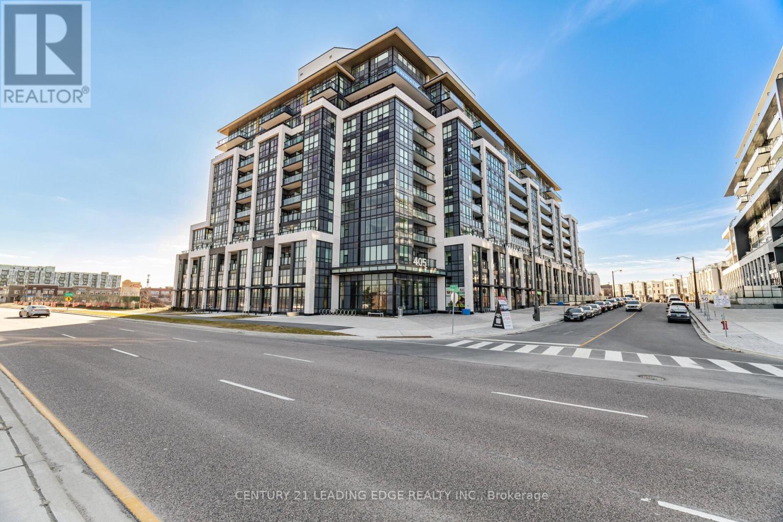 317 - 405 Dundas Street W Property Photo 2