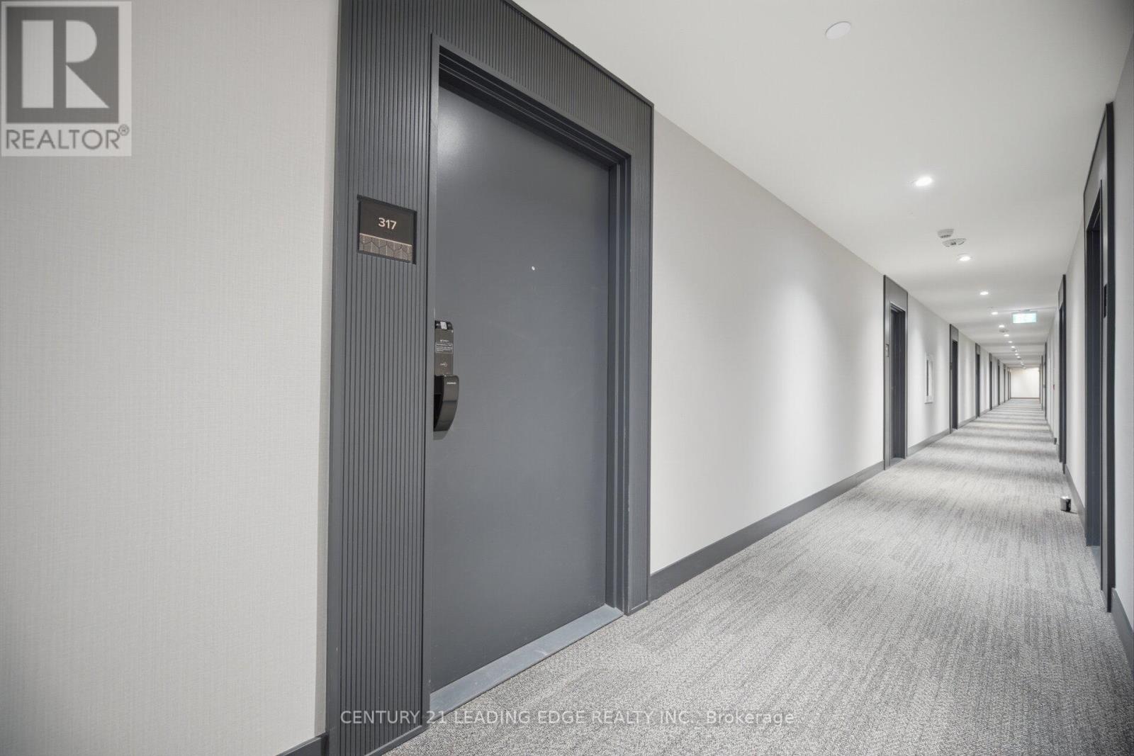 317 - 405 Dundas Street W Property Photo 4