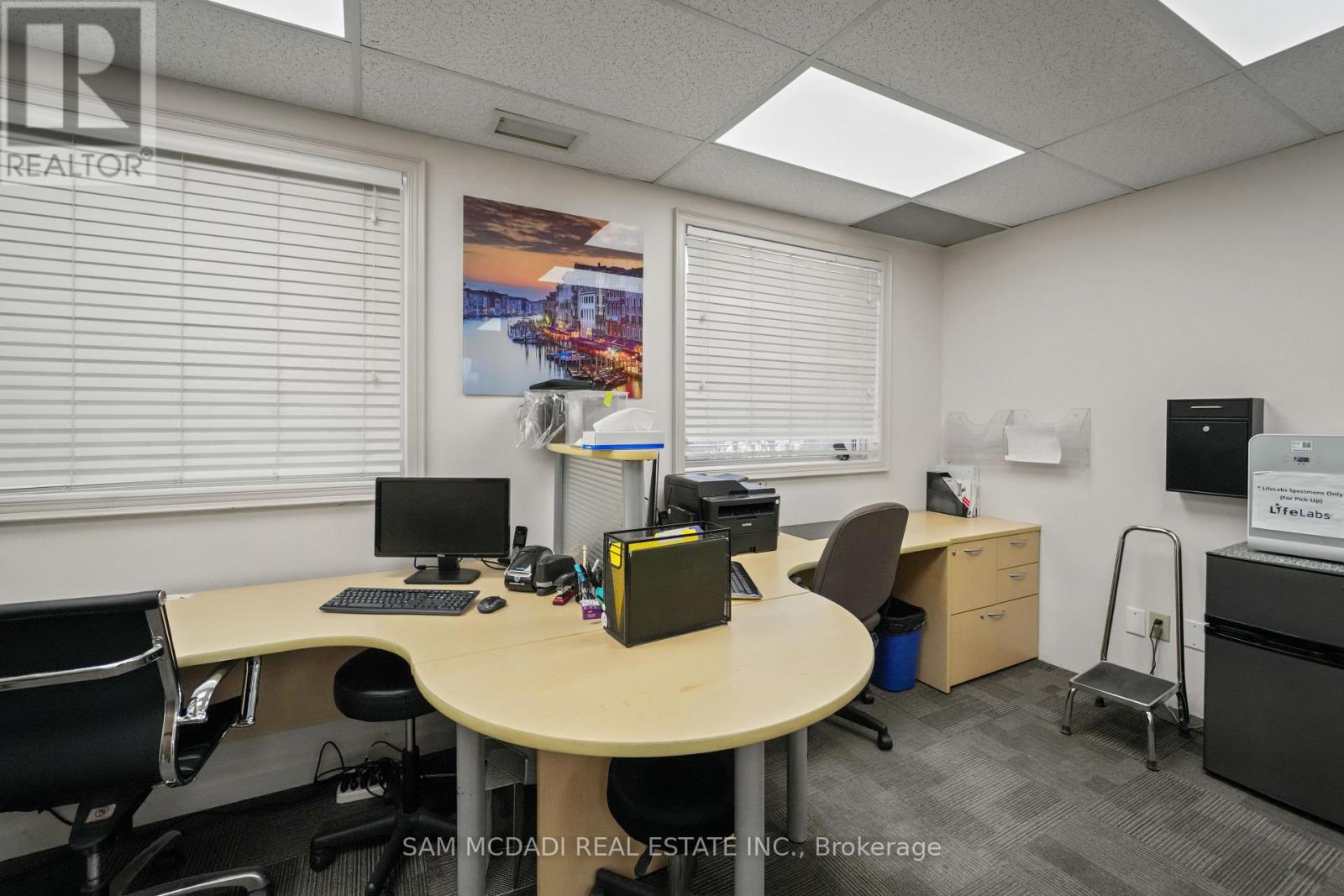 1645 Dundas Street W Property Photo 14