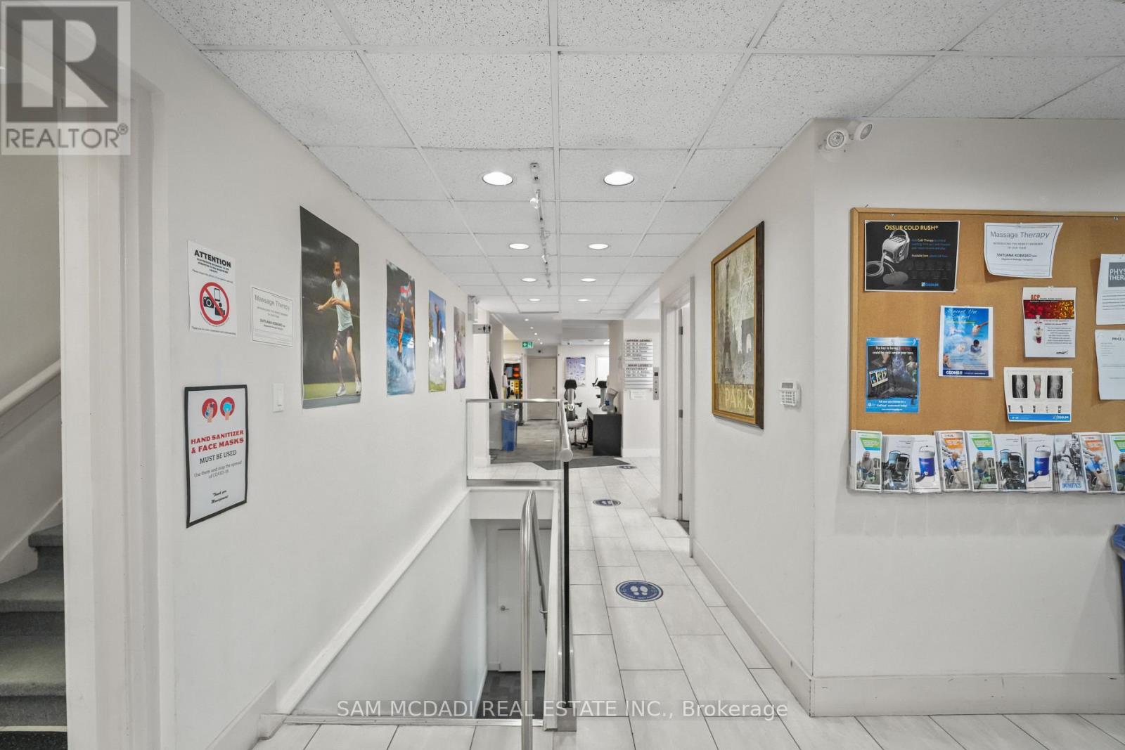 1645 Dundas Street W Property Photo 21