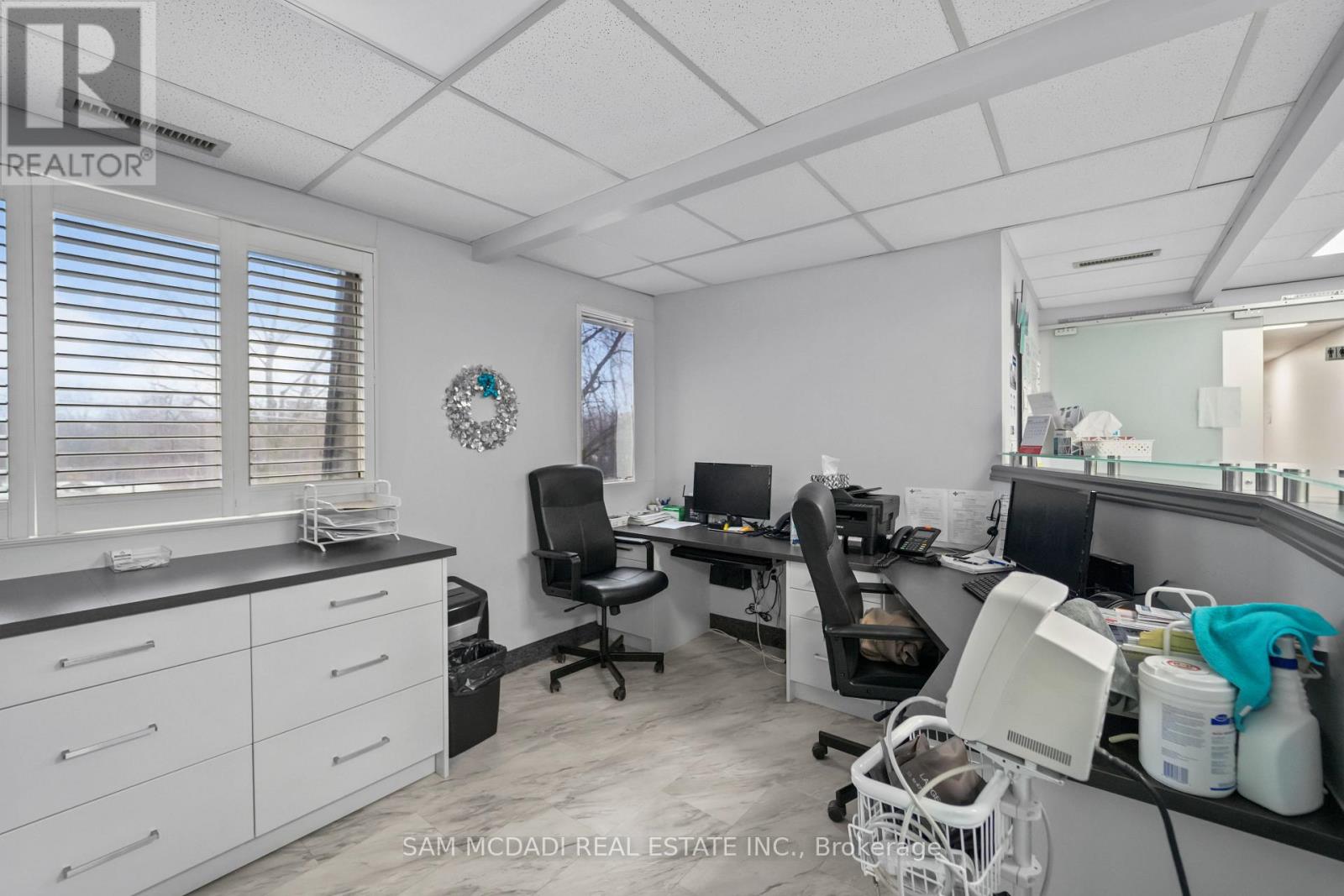 1645 Dundas Street W Property Photo 42