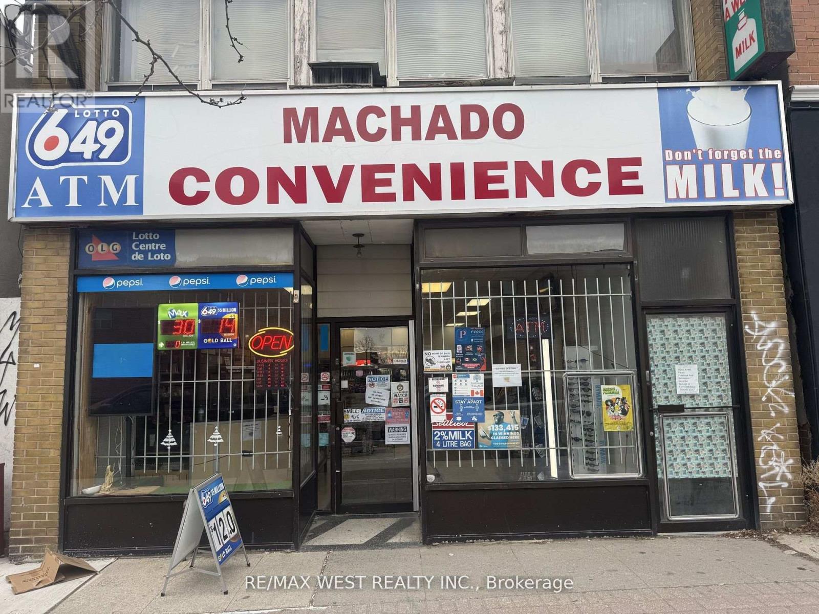1990 Eglinton Avenue W Property Photo 1