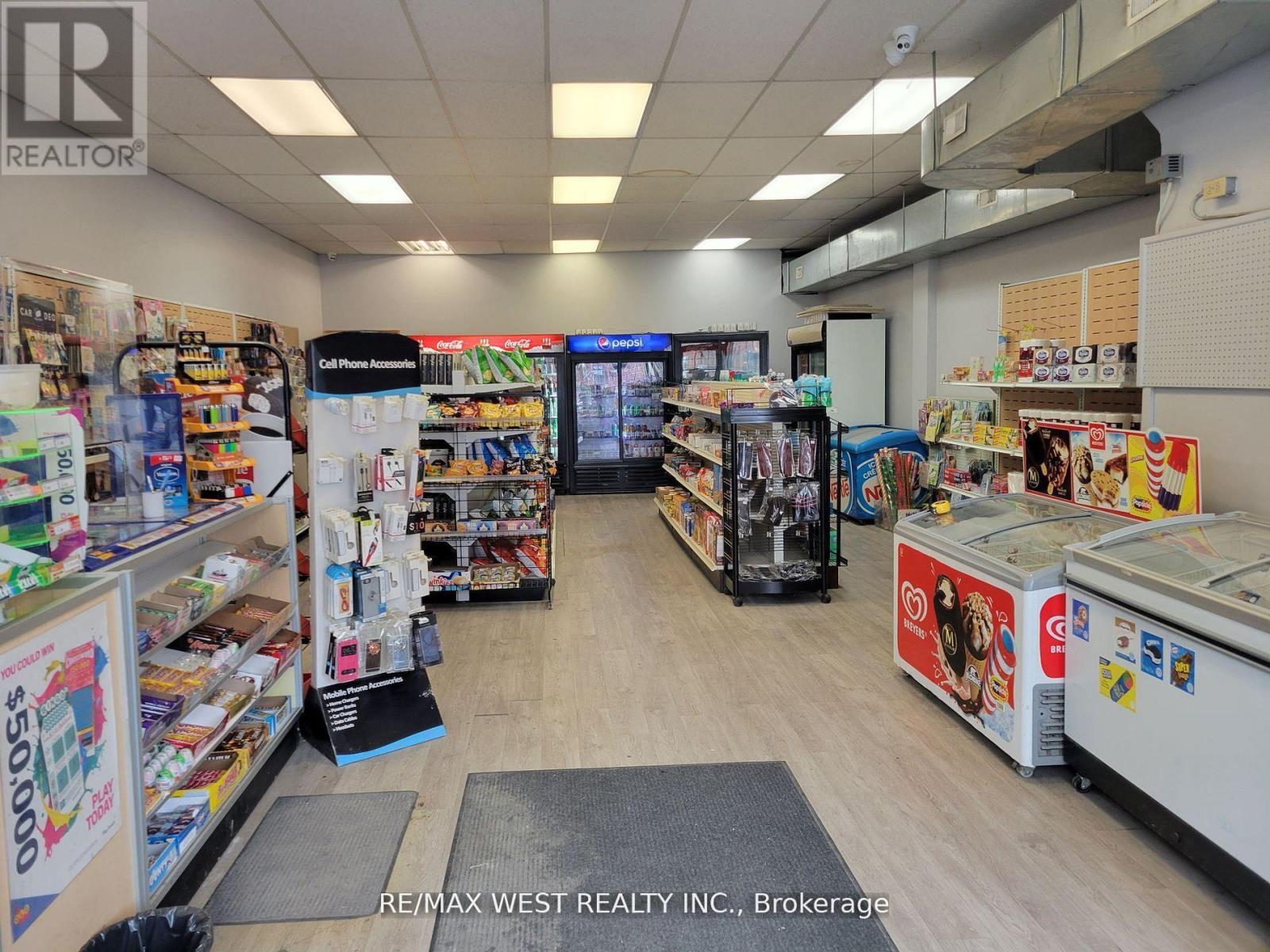 1990 Eglinton Avenue W Property Photo 6