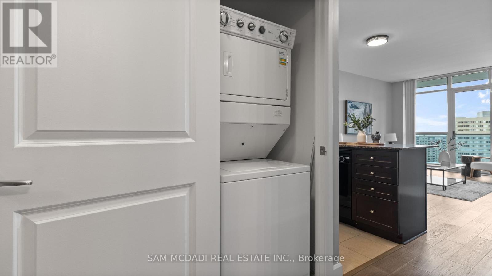 1805 - 80 Absolute Avenue S Property Photo 8
