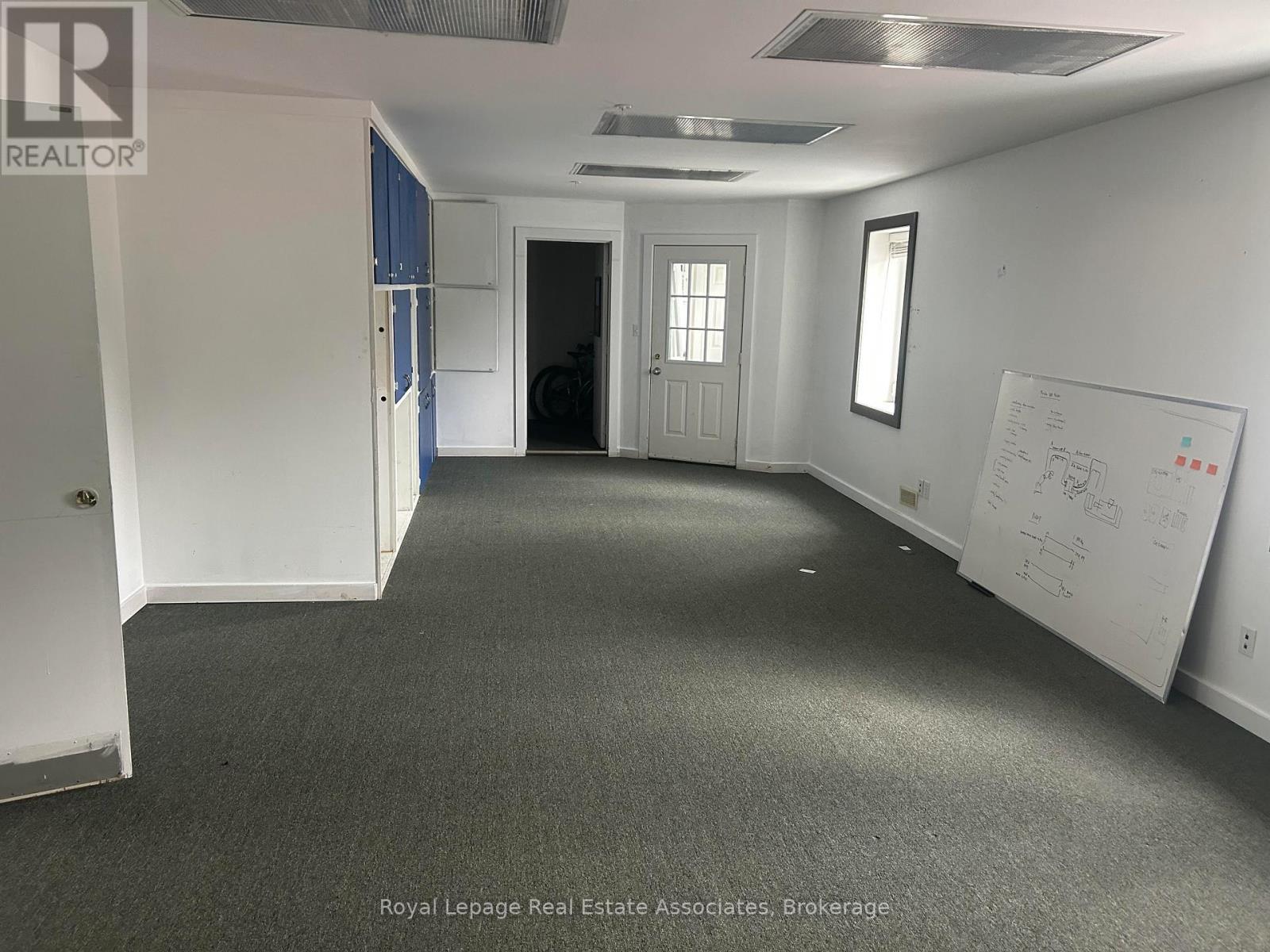 153 Perth Street Property Photo 28