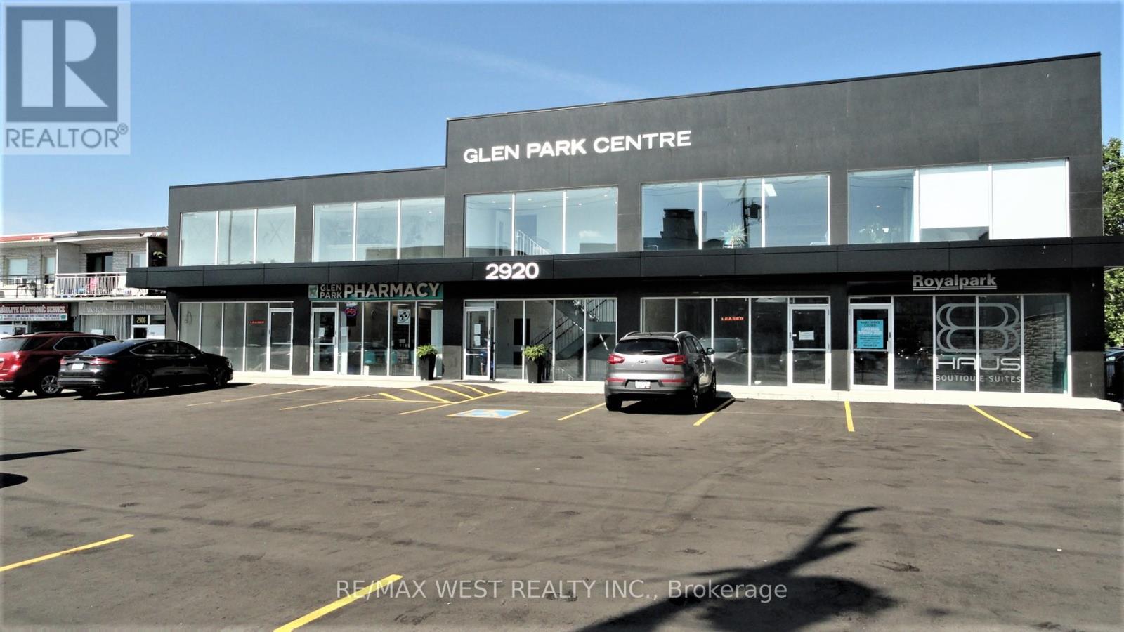 Ll1 - 2920 Dufferin Street Property Photo 8
