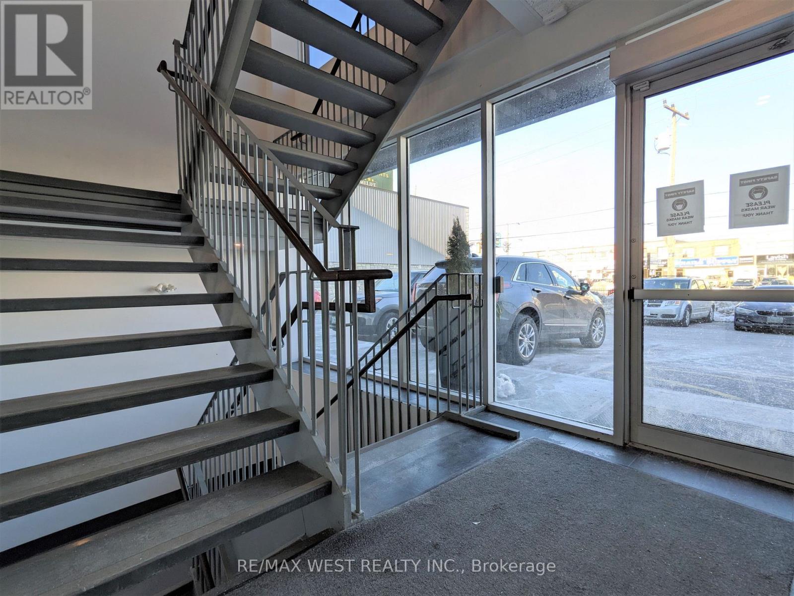Ll1 - 2920 Dufferin Street Property Photo 11