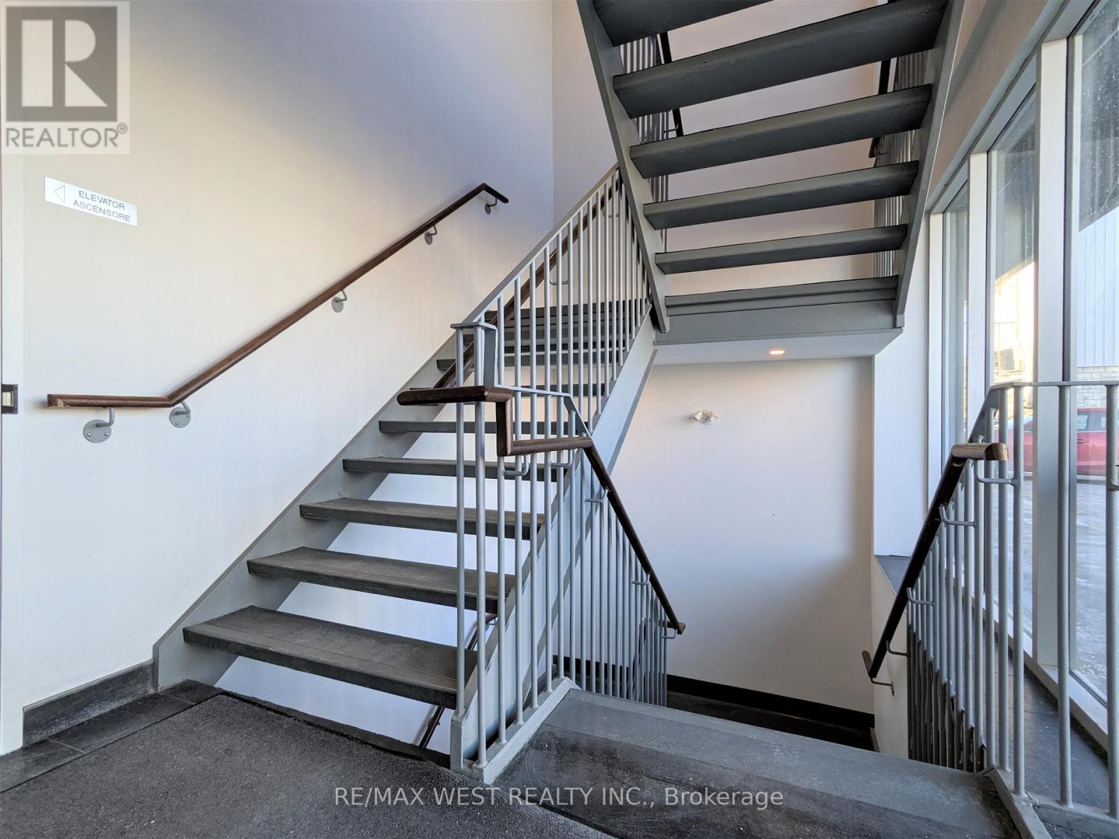 Ll1 - 2920 Dufferin Street Property Photo 12