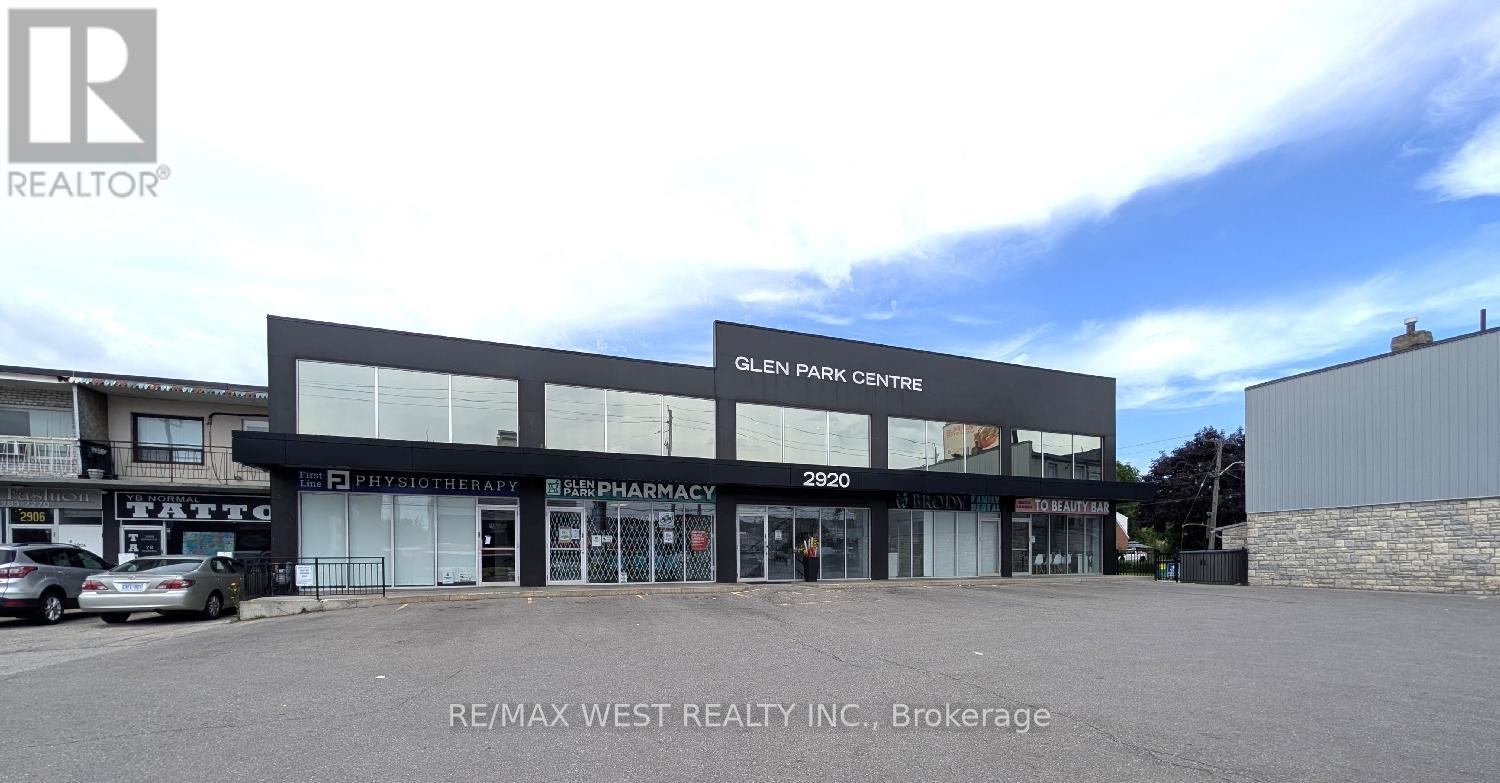 LL2 - 2920 DUFFERIN STREET