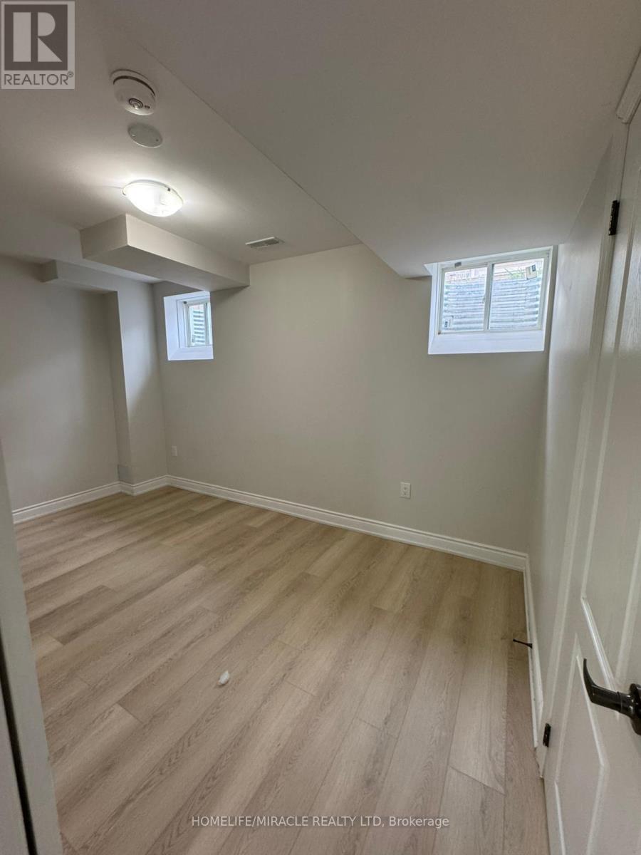 40 Eberly Woods Drive Property Photo 8