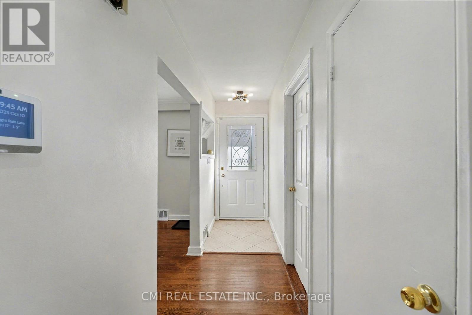 2610 Islington Avenue Property Photo 4