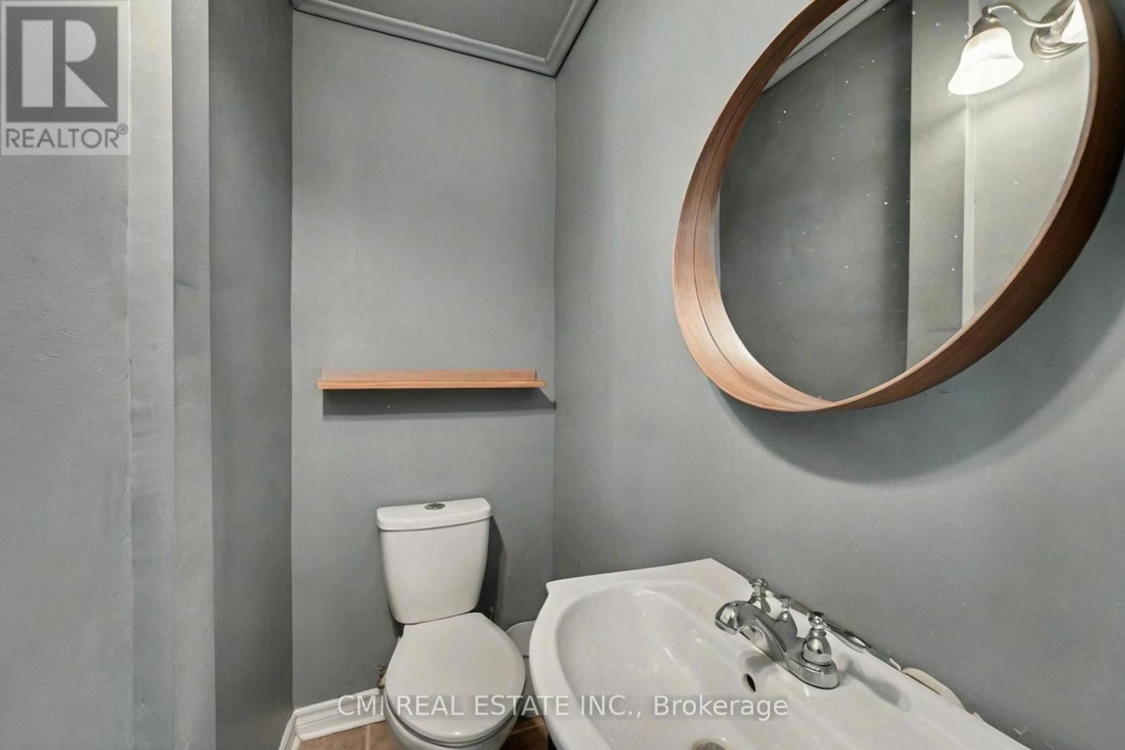 2610 Islington Avenue Property Photo 14