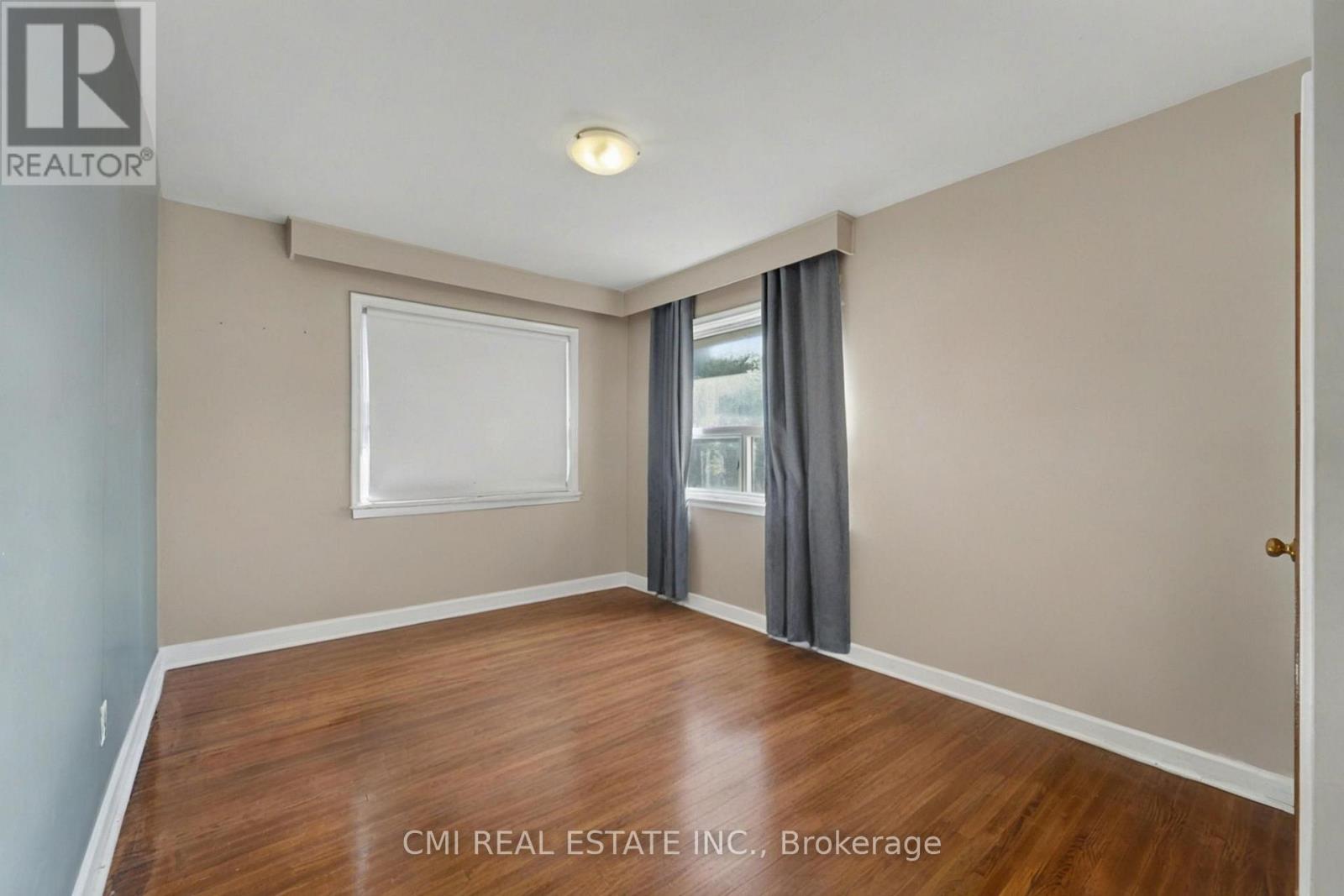 2610 Islington Avenue Property Photo 19
