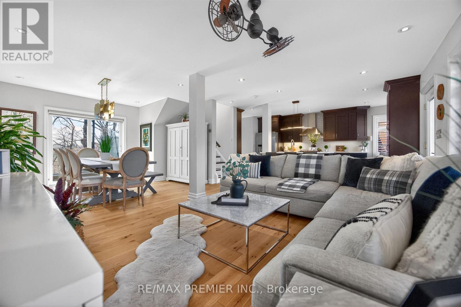 19 Park Lane Property Photo 11