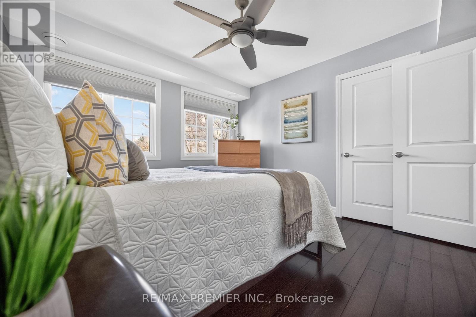 19 Park Lane Property Photo 17
