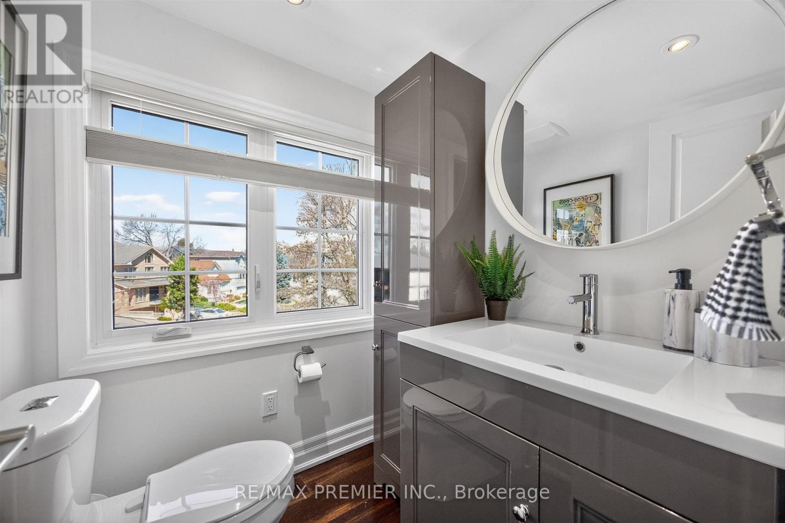 19 Park Lane Property Photo 29