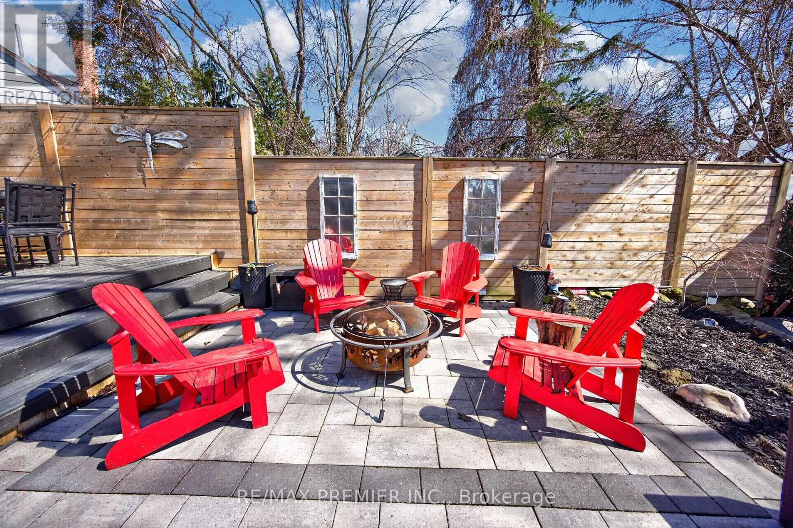 19 Park Lane Property Photo 42