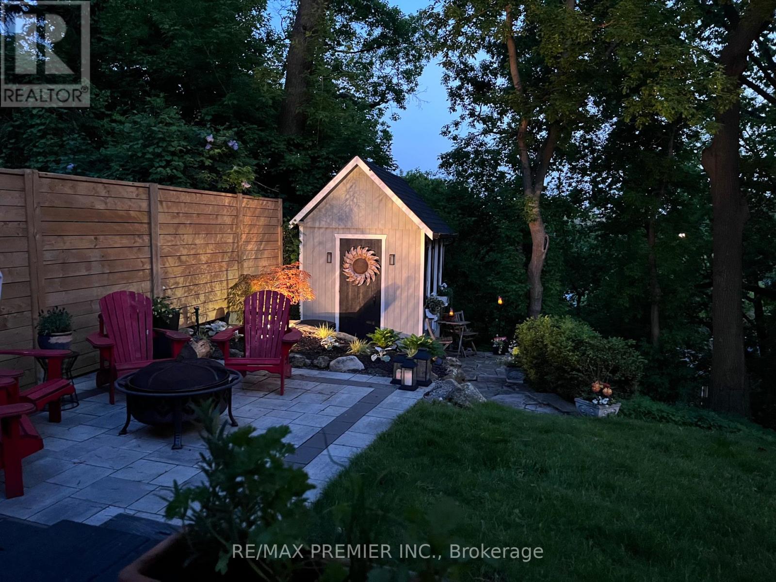 19 Park Lane Property Photo 44