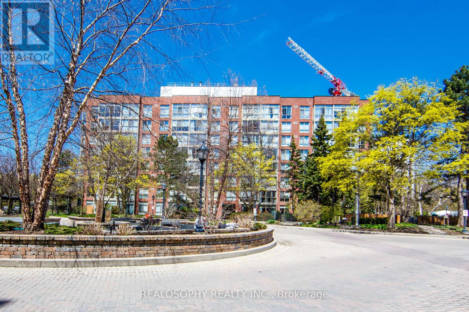 756 - 24 Southport Street Property Photo 27