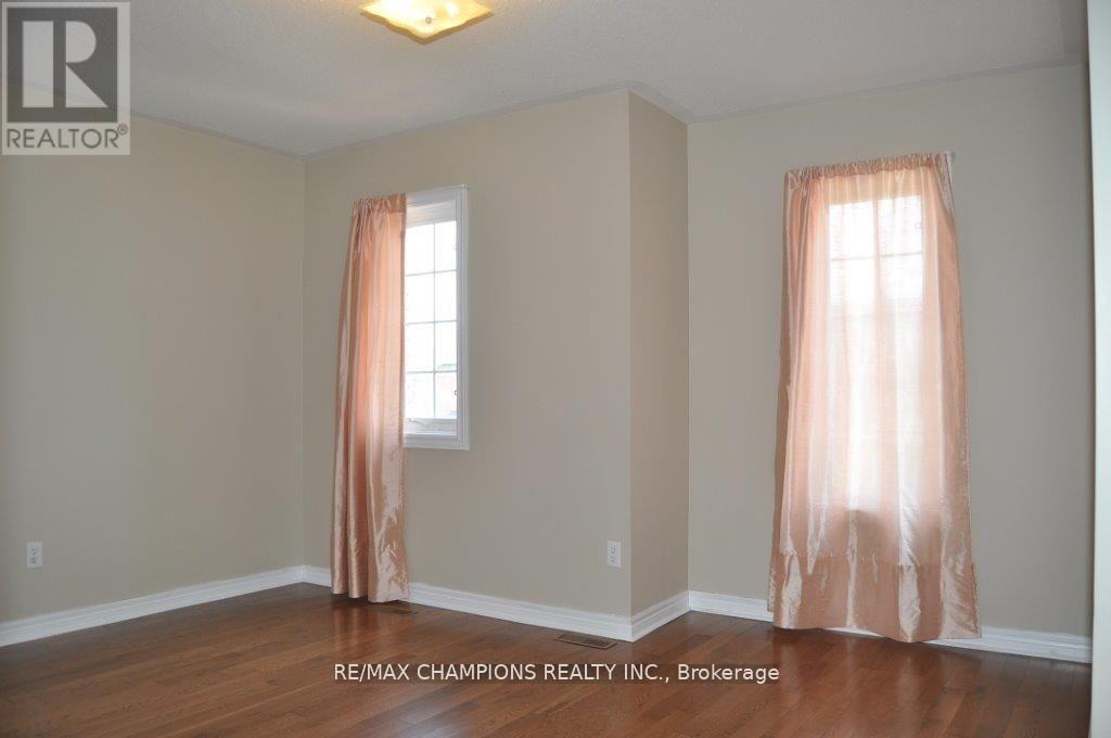 104 Masters Green Crescent Property Photo 9