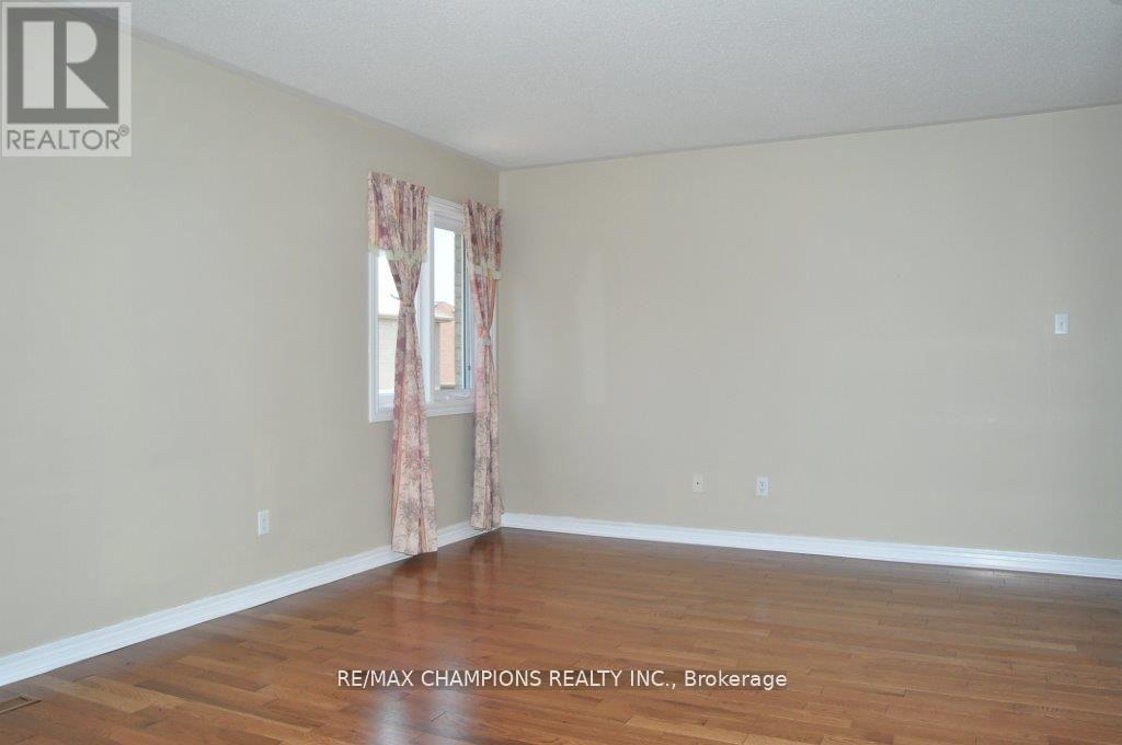 104 Masters Green Crescent Property Photo 12