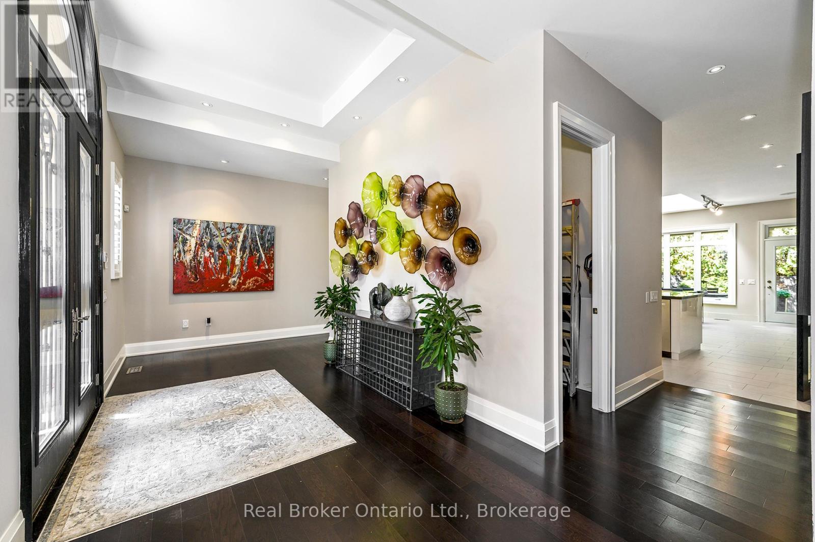 4507 Lakeshore Road Property Photo 4