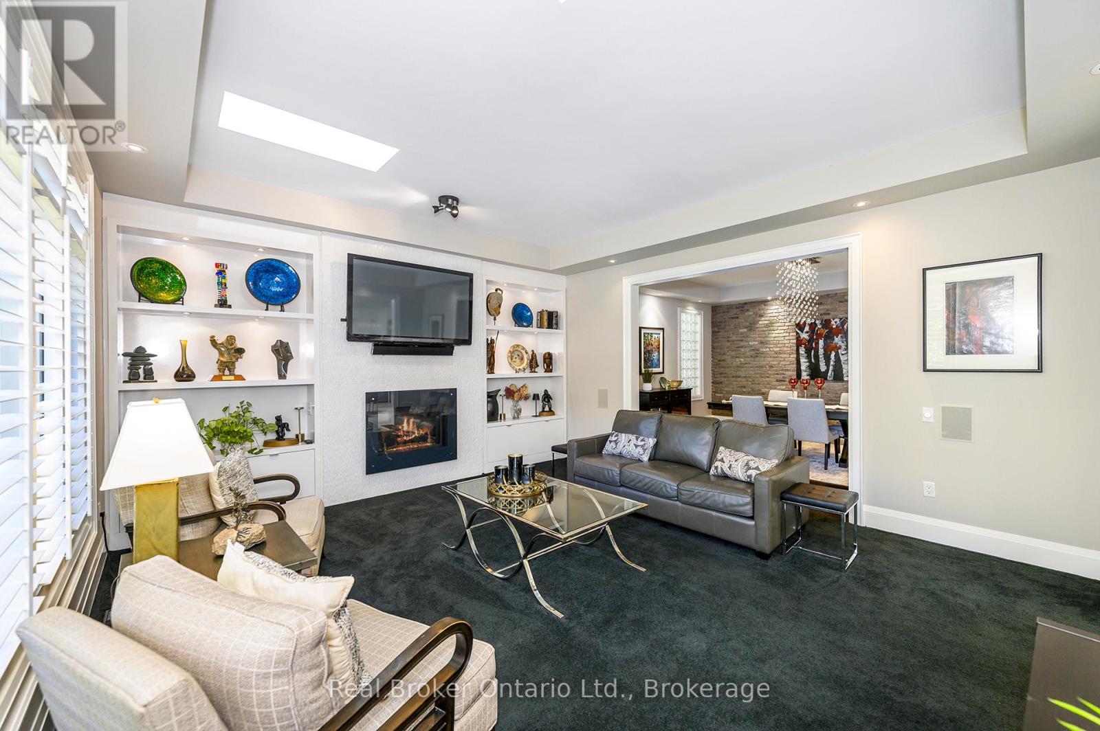4507 Lakeshore Road Property Photo 15