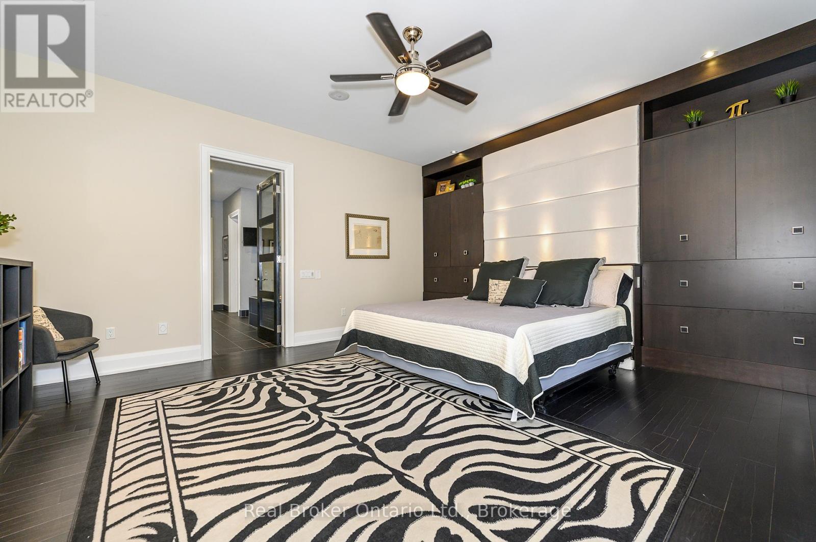 4507 Lakeshore Road Property Photo 19