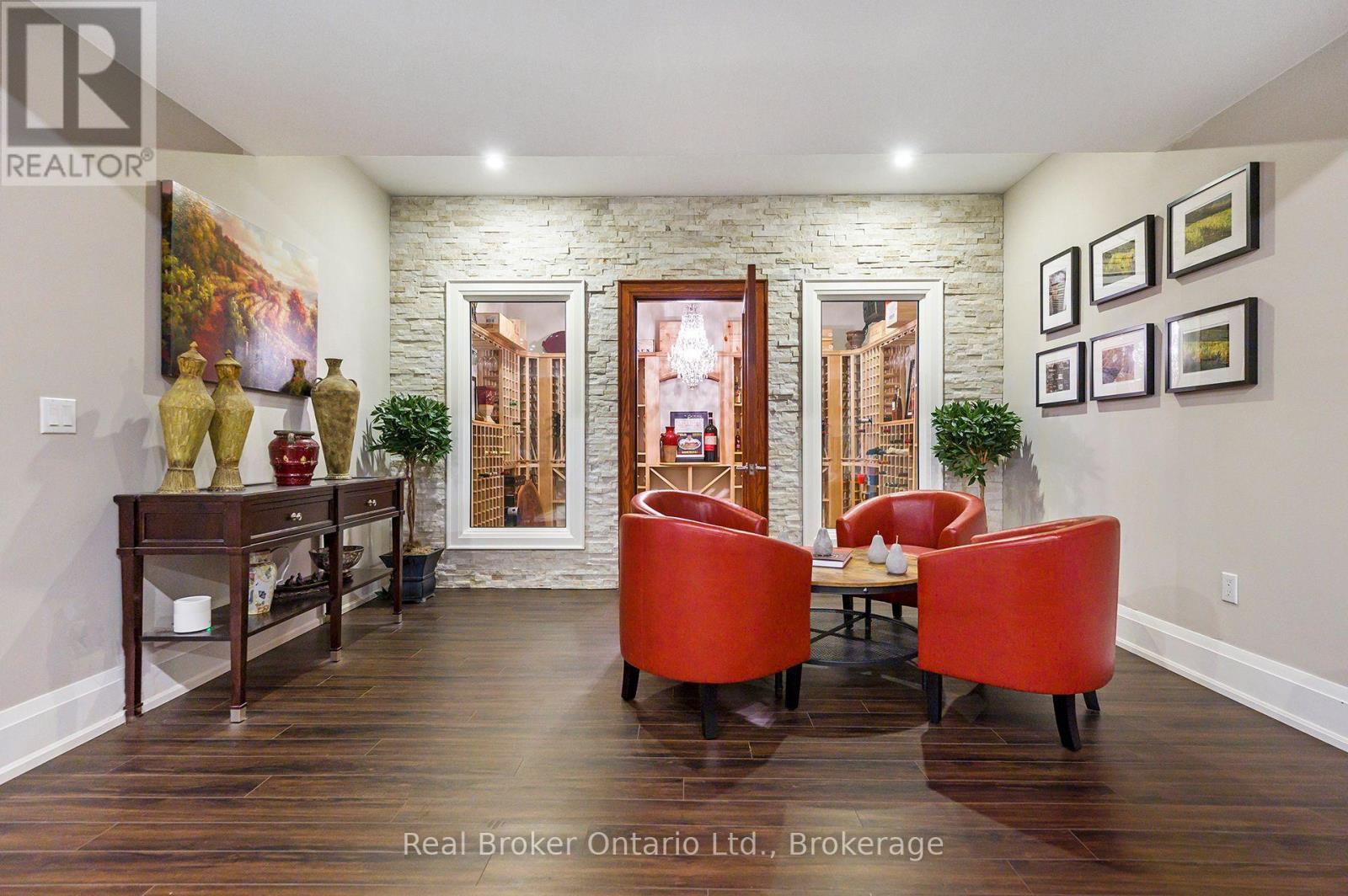4507 Lakeshore Road Property Photo 35
