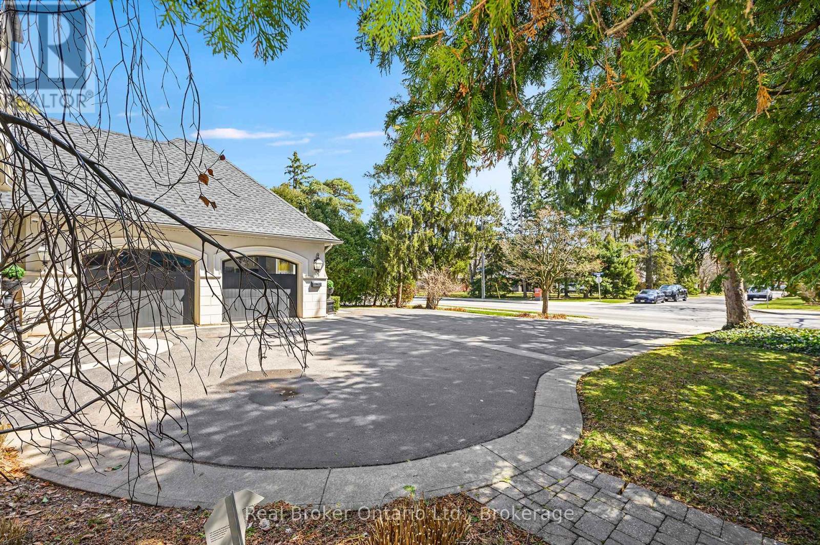 4507 Lakeshore Road Property Photo 47