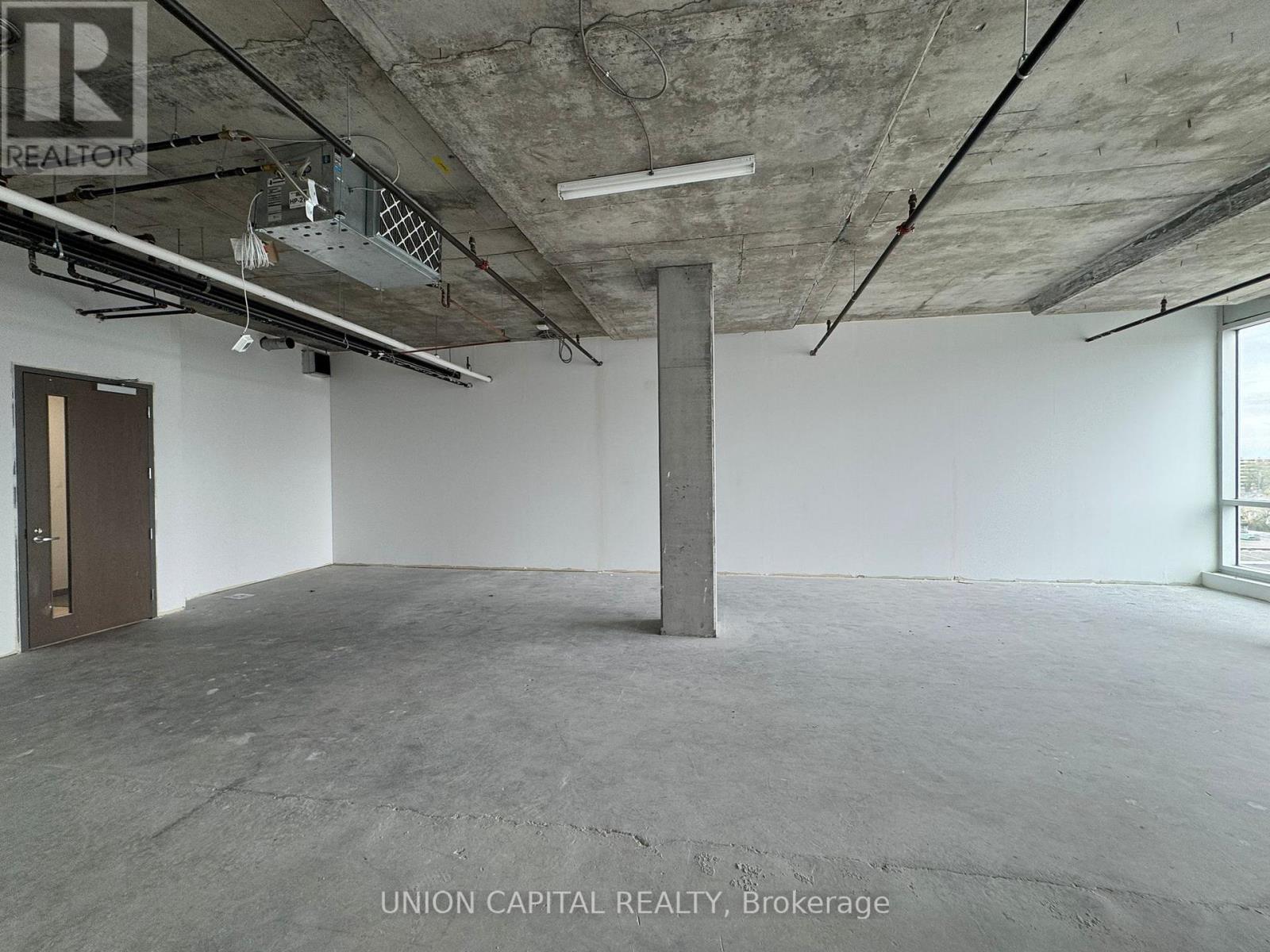504 - 1275 Finch Avenue W Property Photo 16