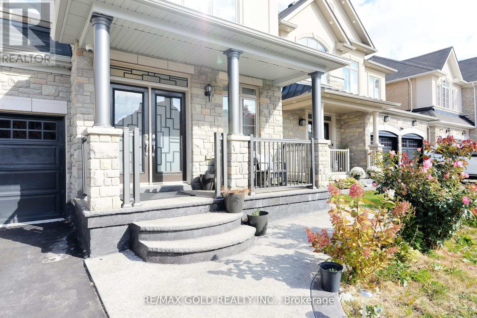 42 Brookwater Crescent Property Photo 2
