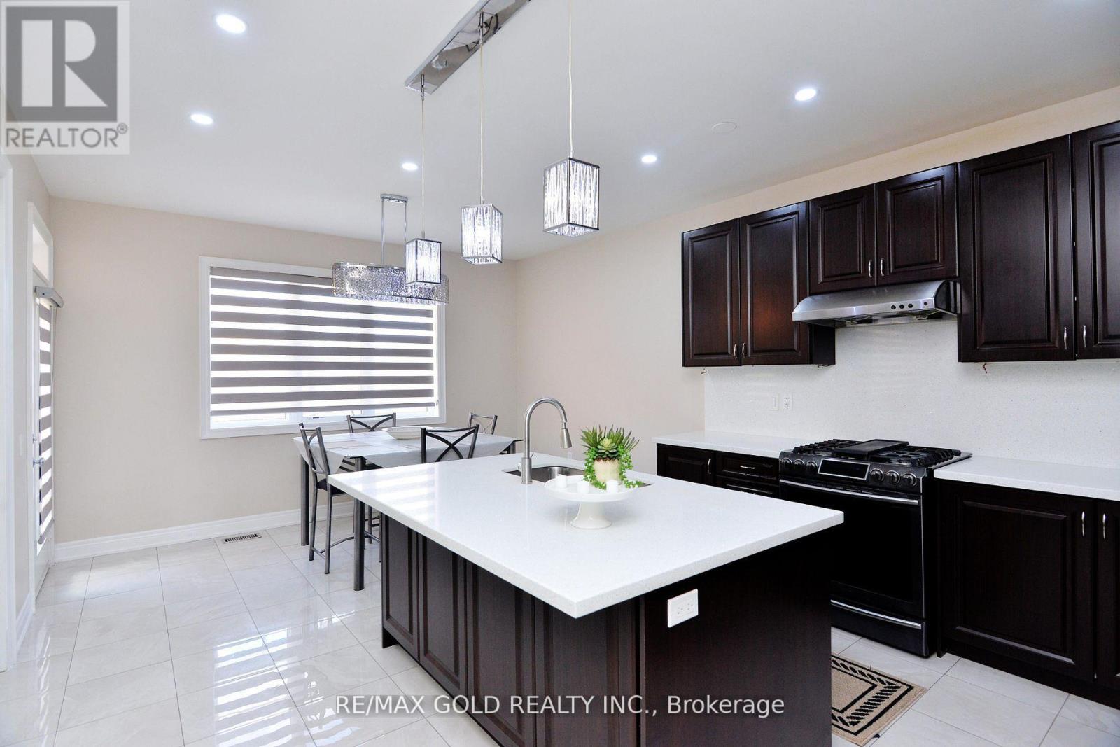 42 Brookwater Crescent Property Photo 9