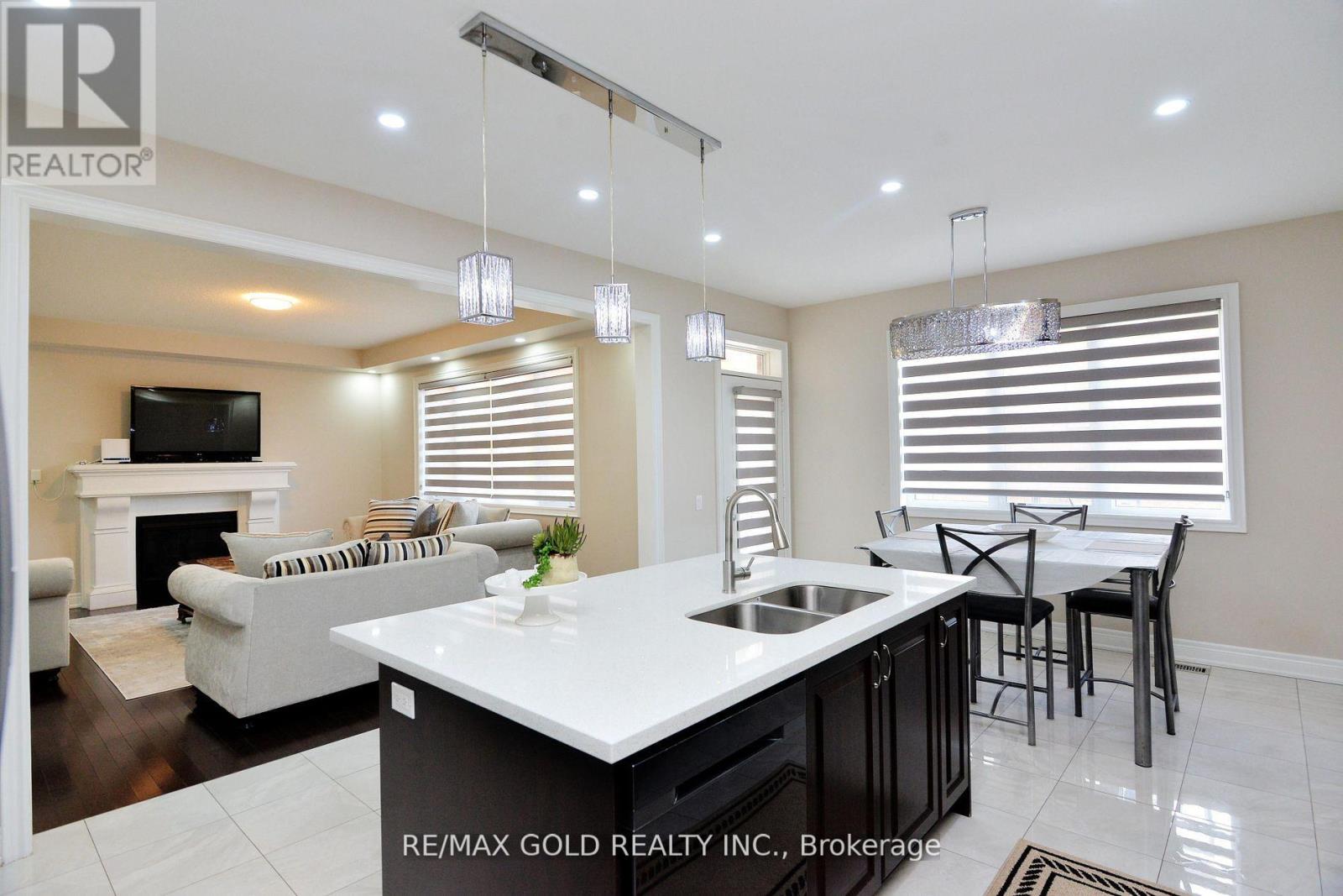 42 Brookwater Crescent Property Photo 12