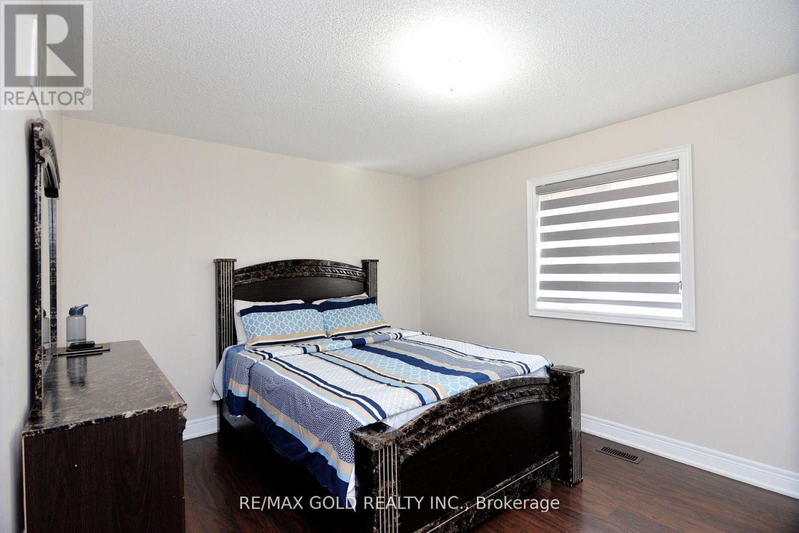 42 Brookwater Crescent Property Photo 24