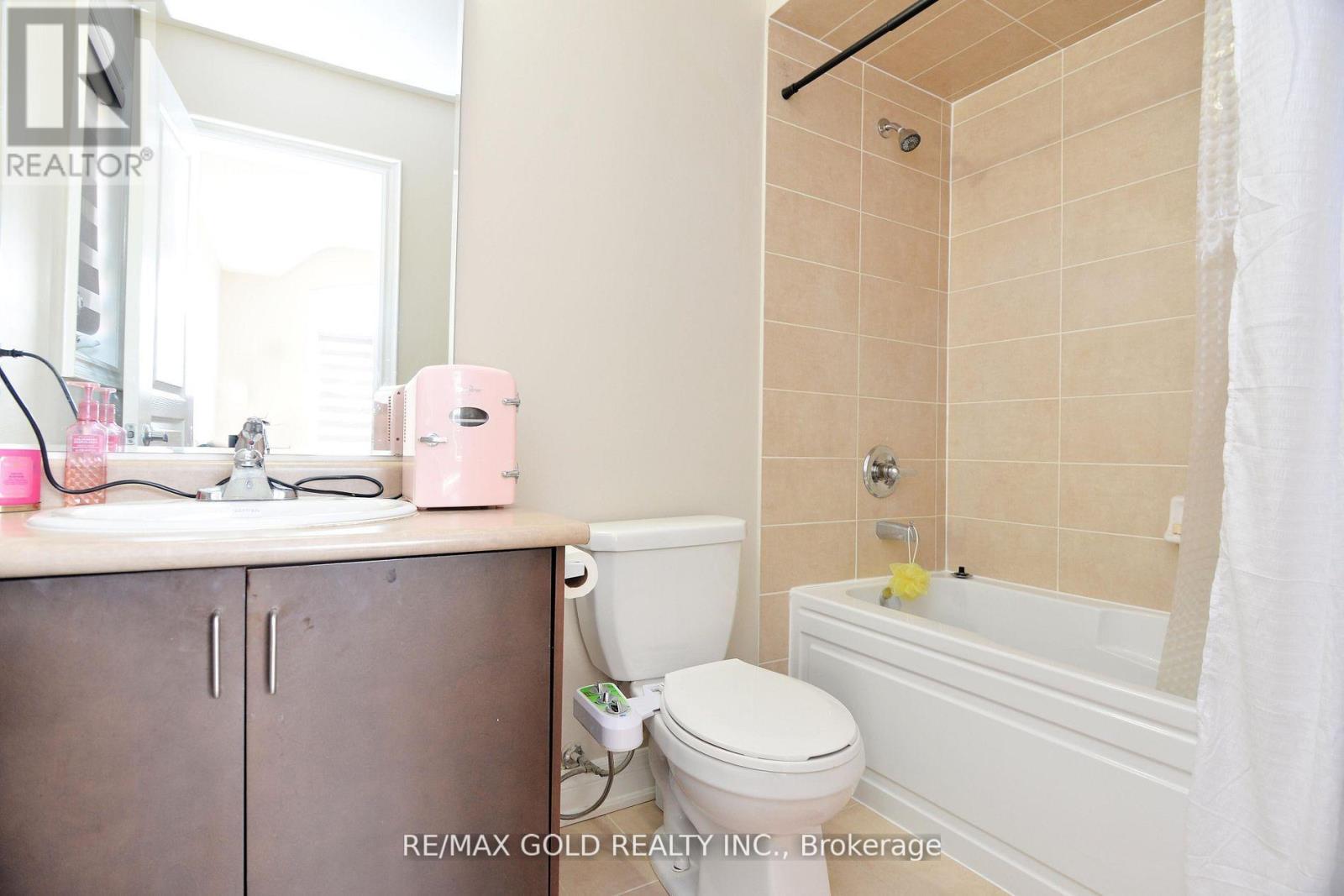 42 Brookwater Crescent Property Photo 28
