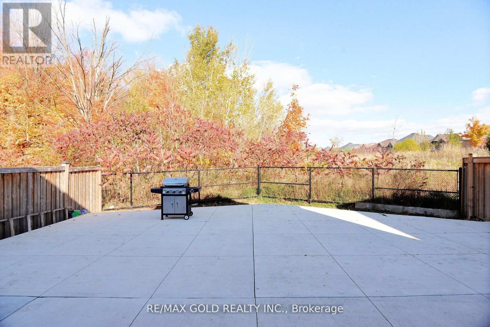 42 Brookwater Crescent Property Photo 38
