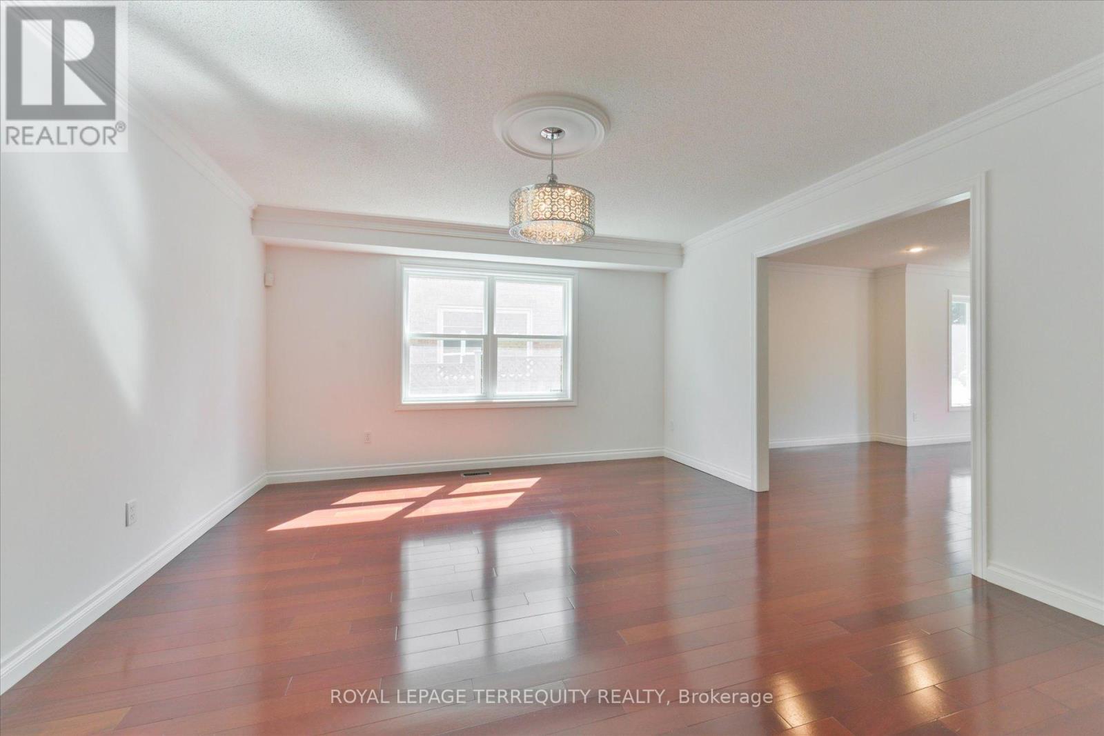 2216 Dunvegan Avenue Property Photo 9