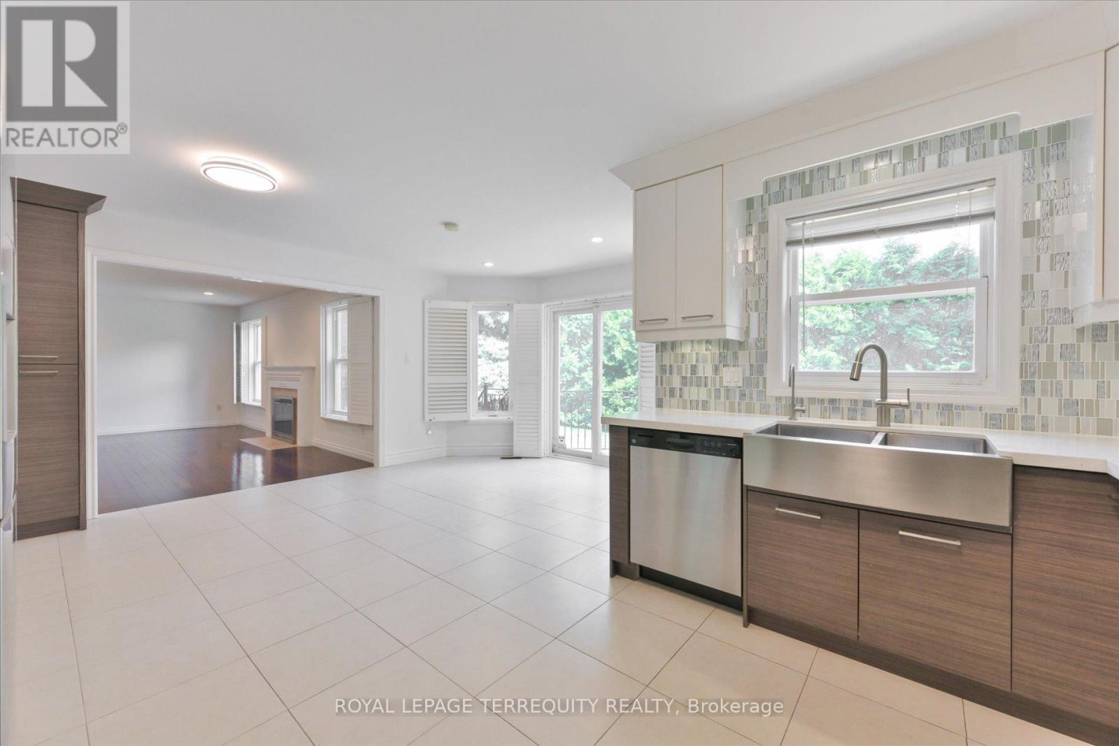 2216 Dunvegan Avenue Property Photo 12