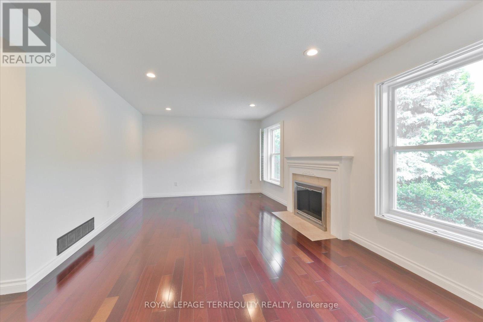 2216 Dunvegan Avenue Property Photo 13