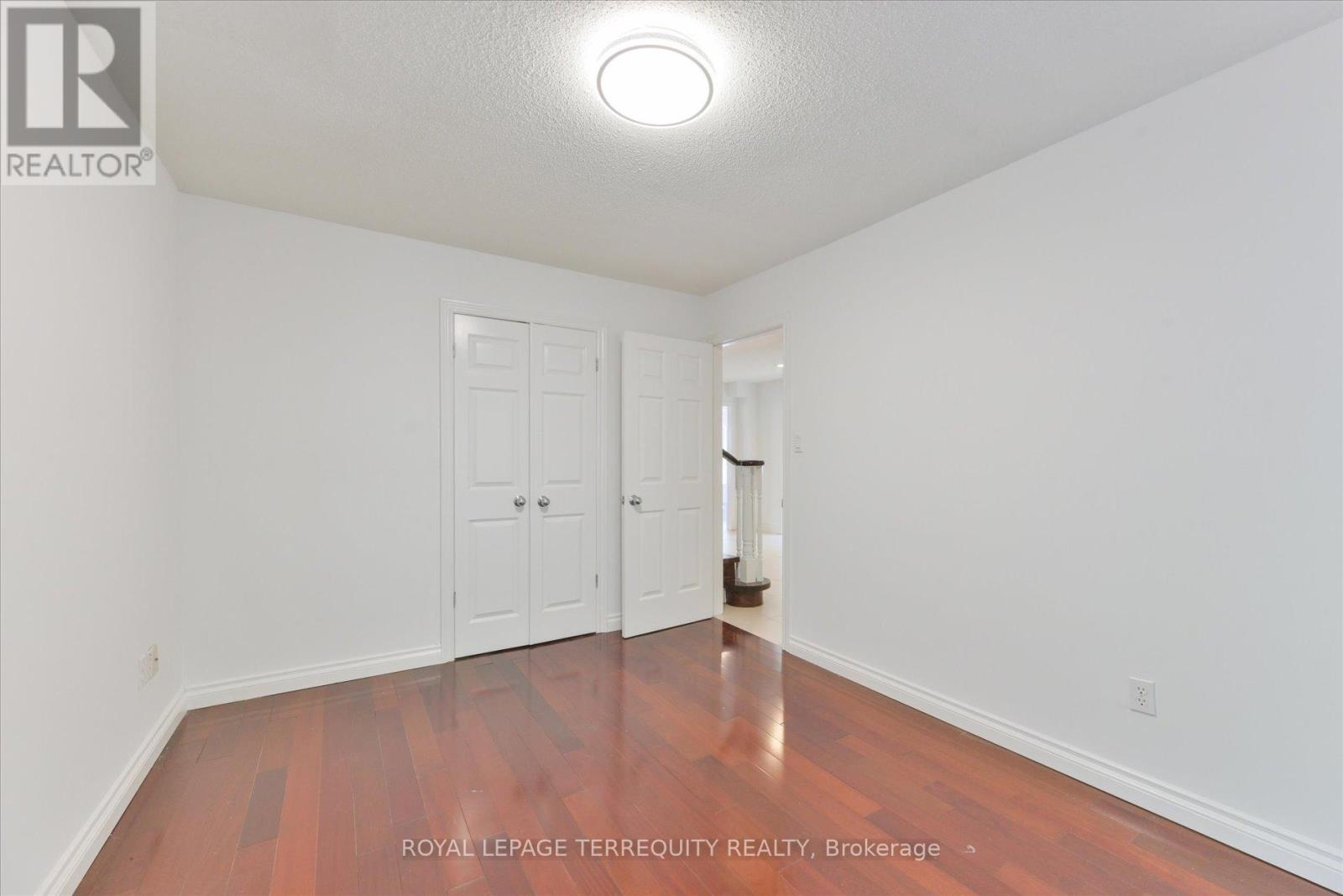 2216 Dunvegan Avenue Property Photo 16