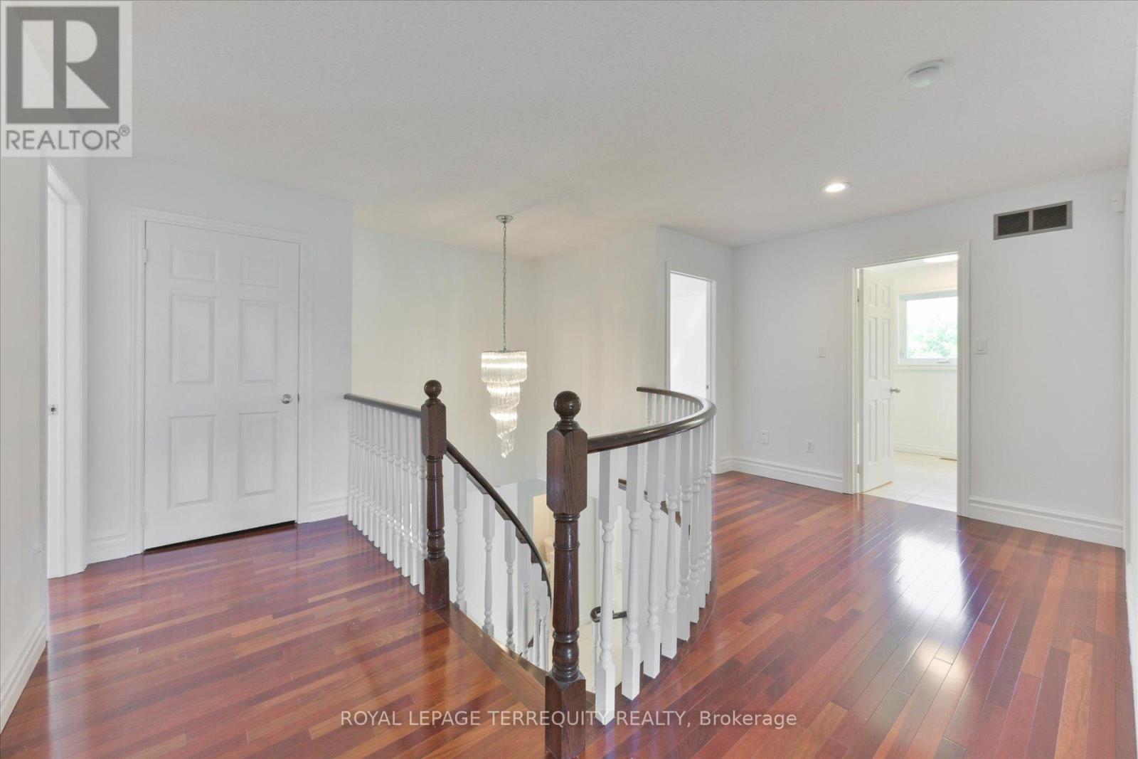 2216 Dunvegan Avenue Property Photo 19