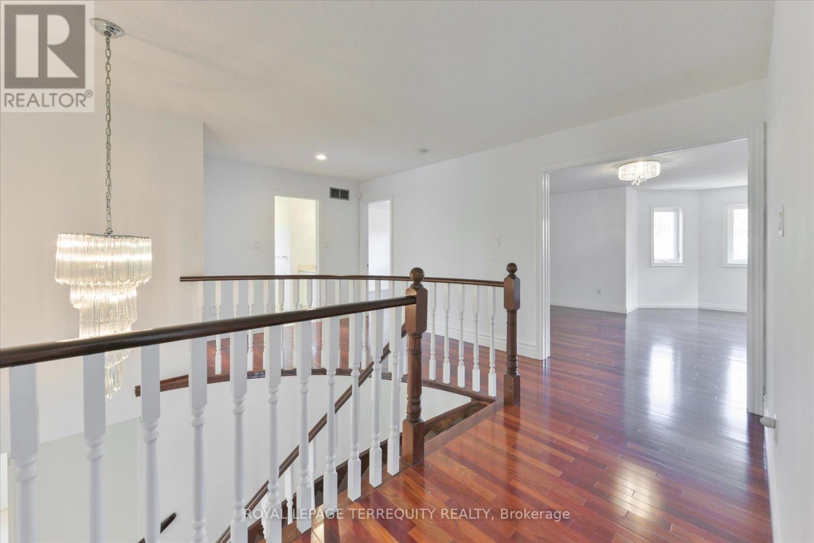 2216 Dunvegan Avenue Property Photo 20