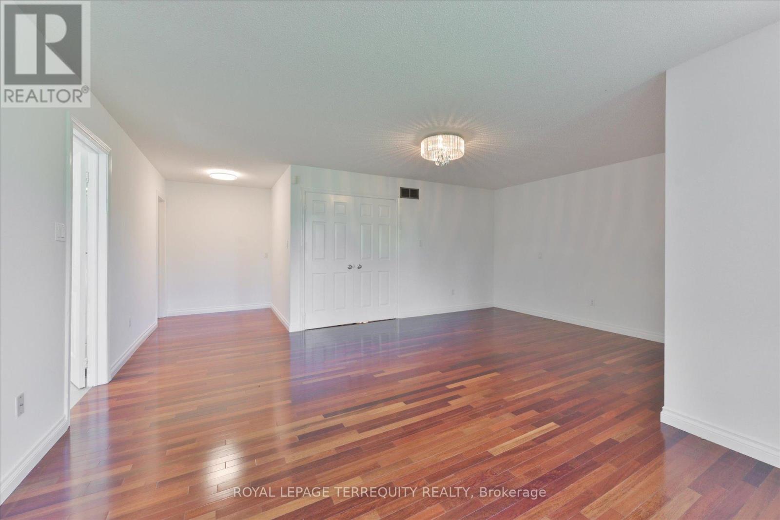 2216 Dunvegan Avenue Property Photo 23